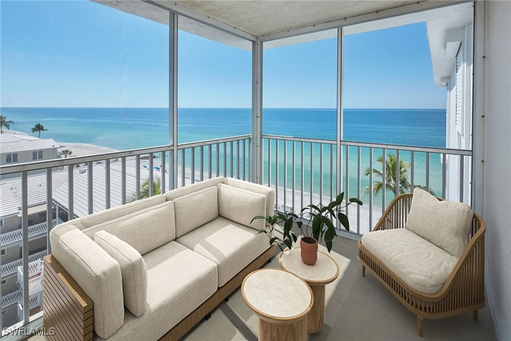 Property Slideshow image 2 of 24 | 1919 gulf shore blvd 804, Naples, FL, 34102