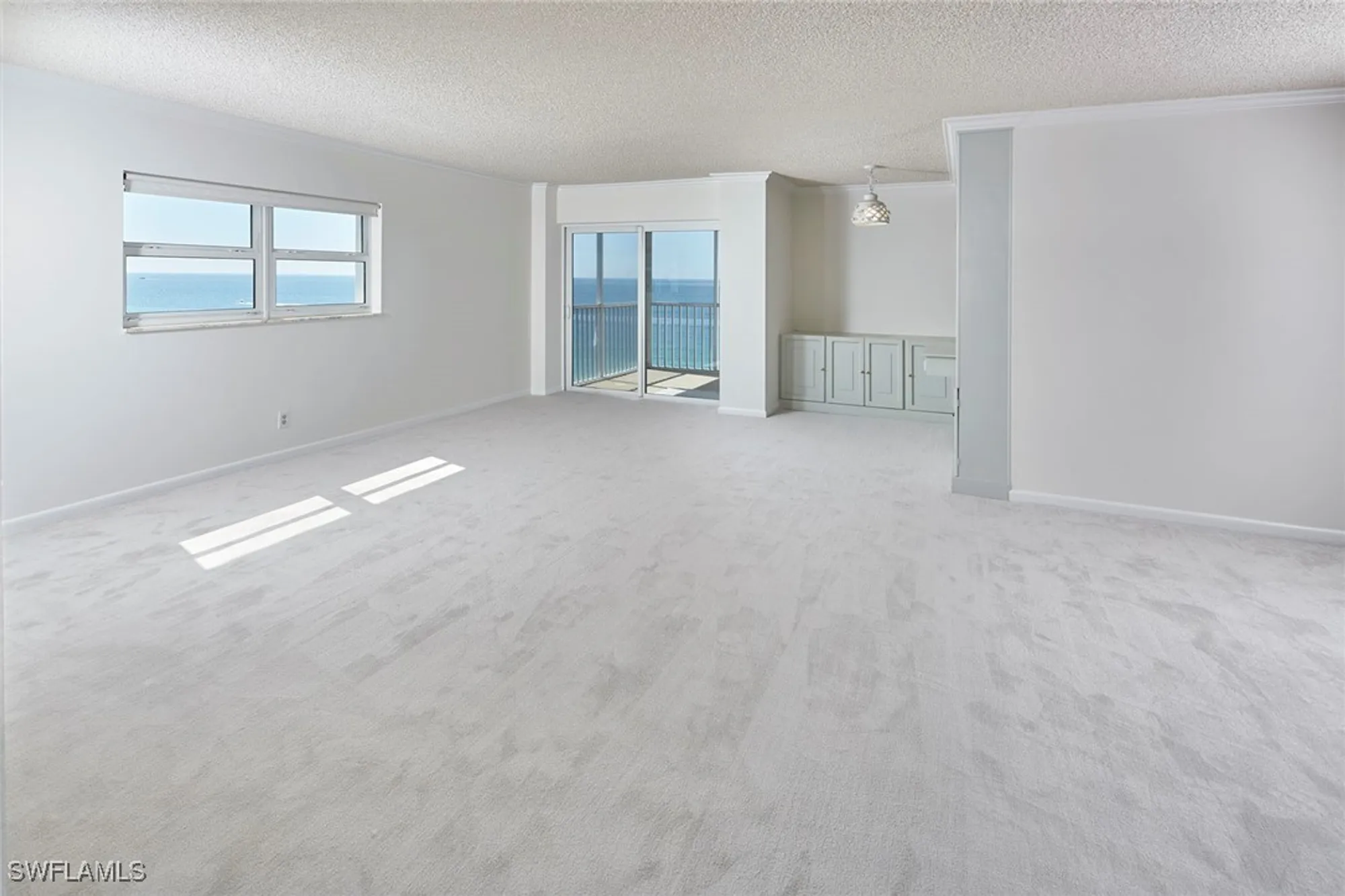 Property Slideshow image 4 of 24 | 1919 gulf shore blvd 804, Naples, FL, 34102