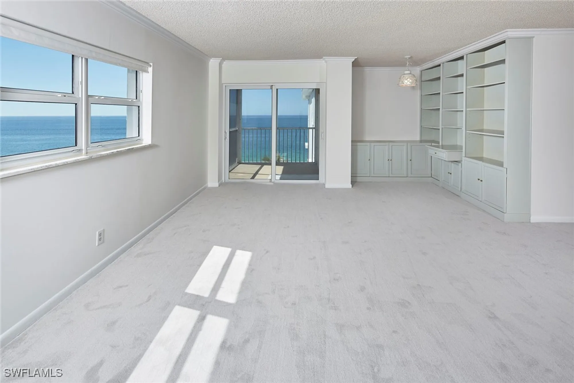 Property Slideshow image 6 of 24 | 1919 gulf shore blvd 804, Naples, FL, 34102