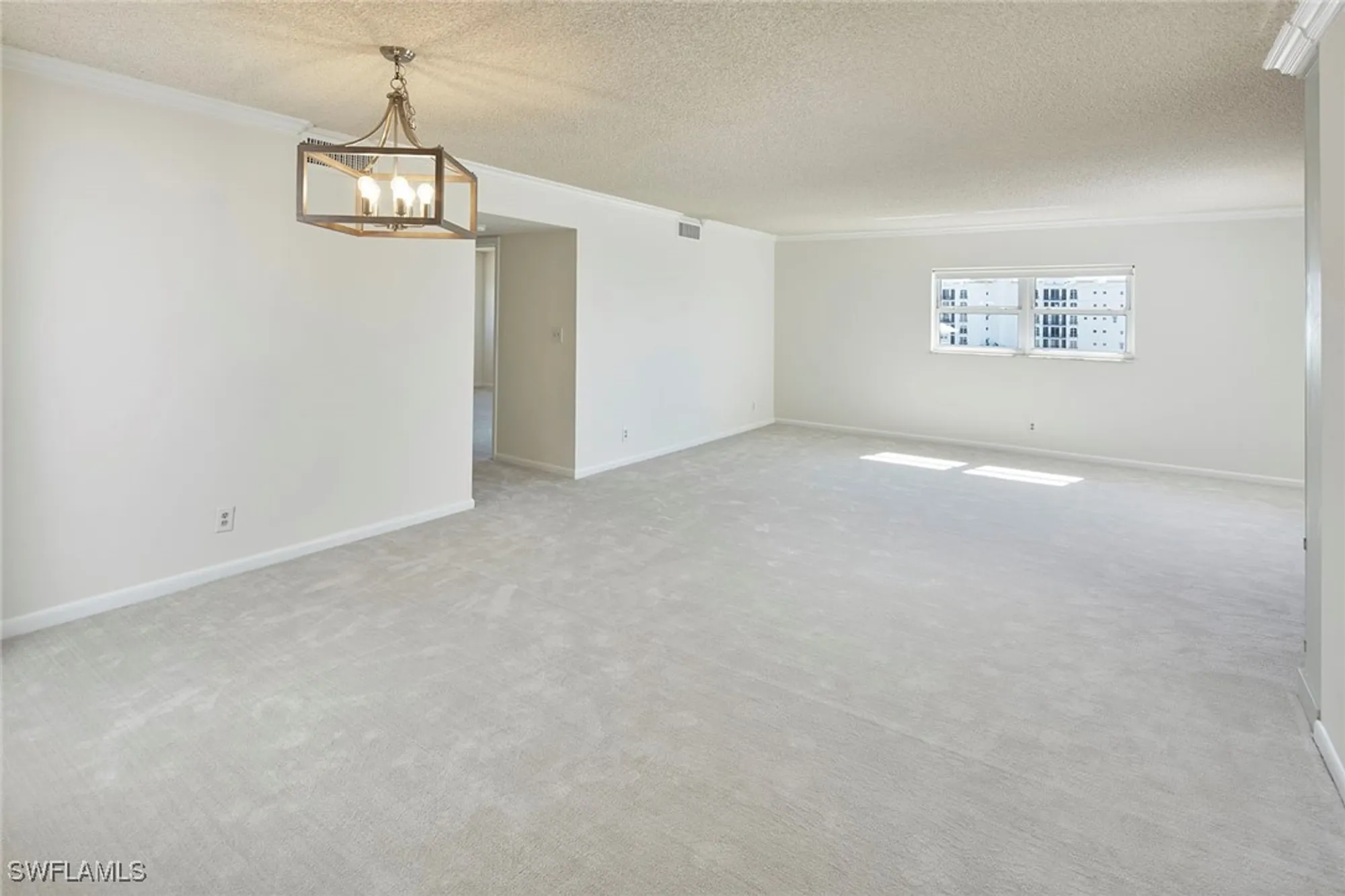 Property Slideshow image 8 of 24 | 1919 gulf shore blvd 804, Naples, FL, 34102