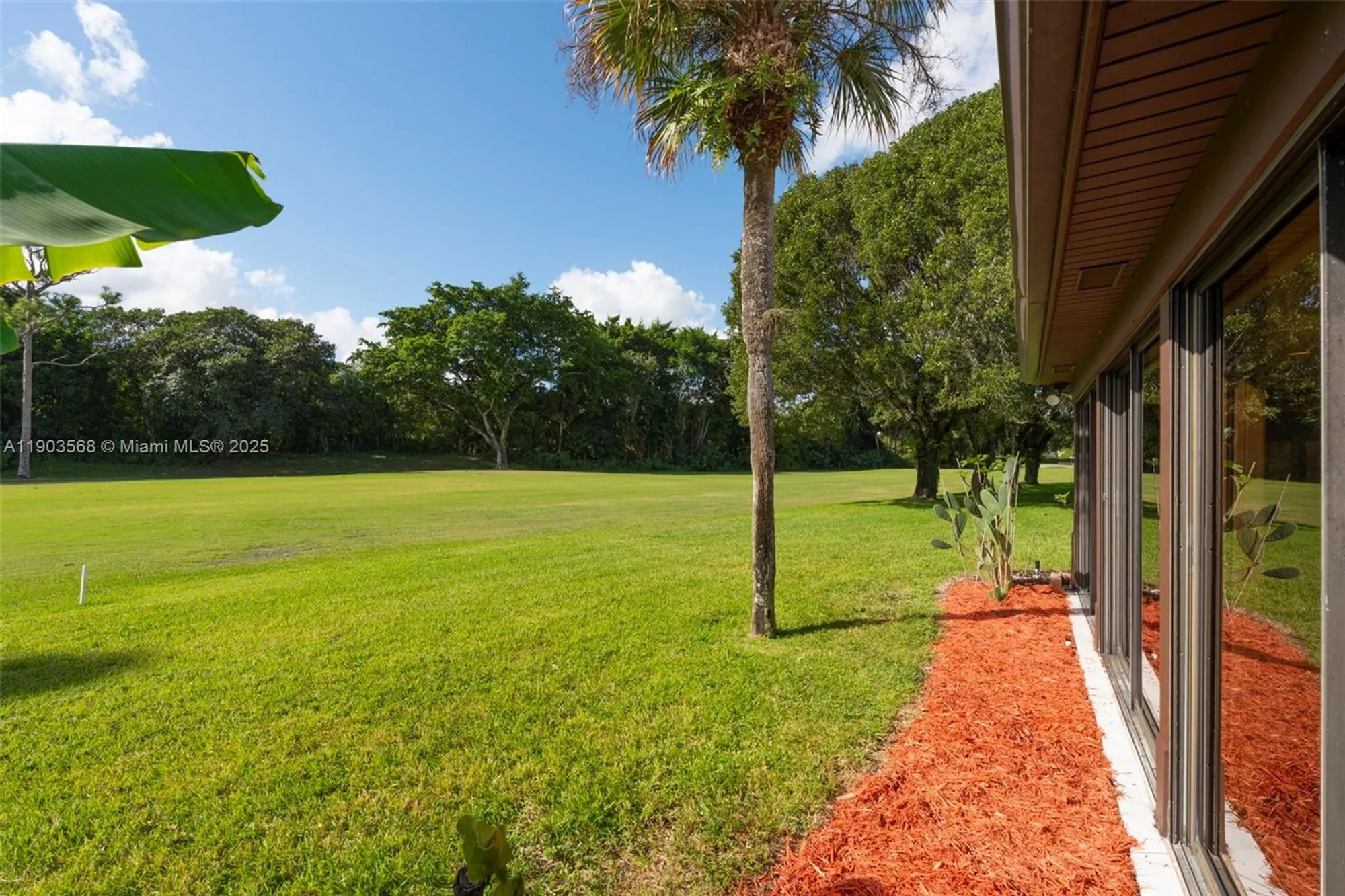 Property Slideshow image 15 of 53 | 8020 eastlake dr # 11-a, Boca Raton, FL, 33433