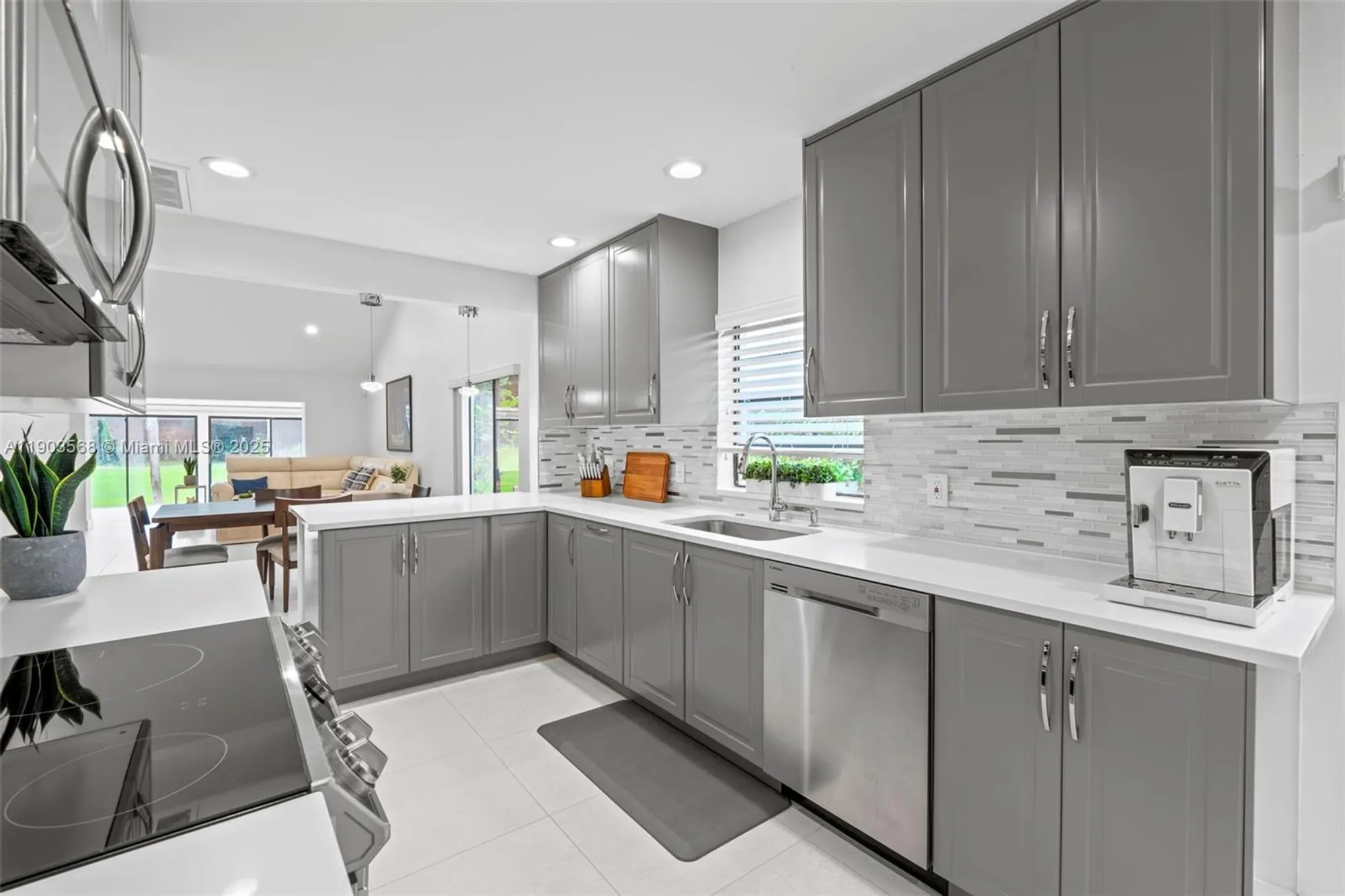 Property Slideshow image 40 of 53 | 8020 eastlake dr # 11-a, Boca Raton, FL, 33433