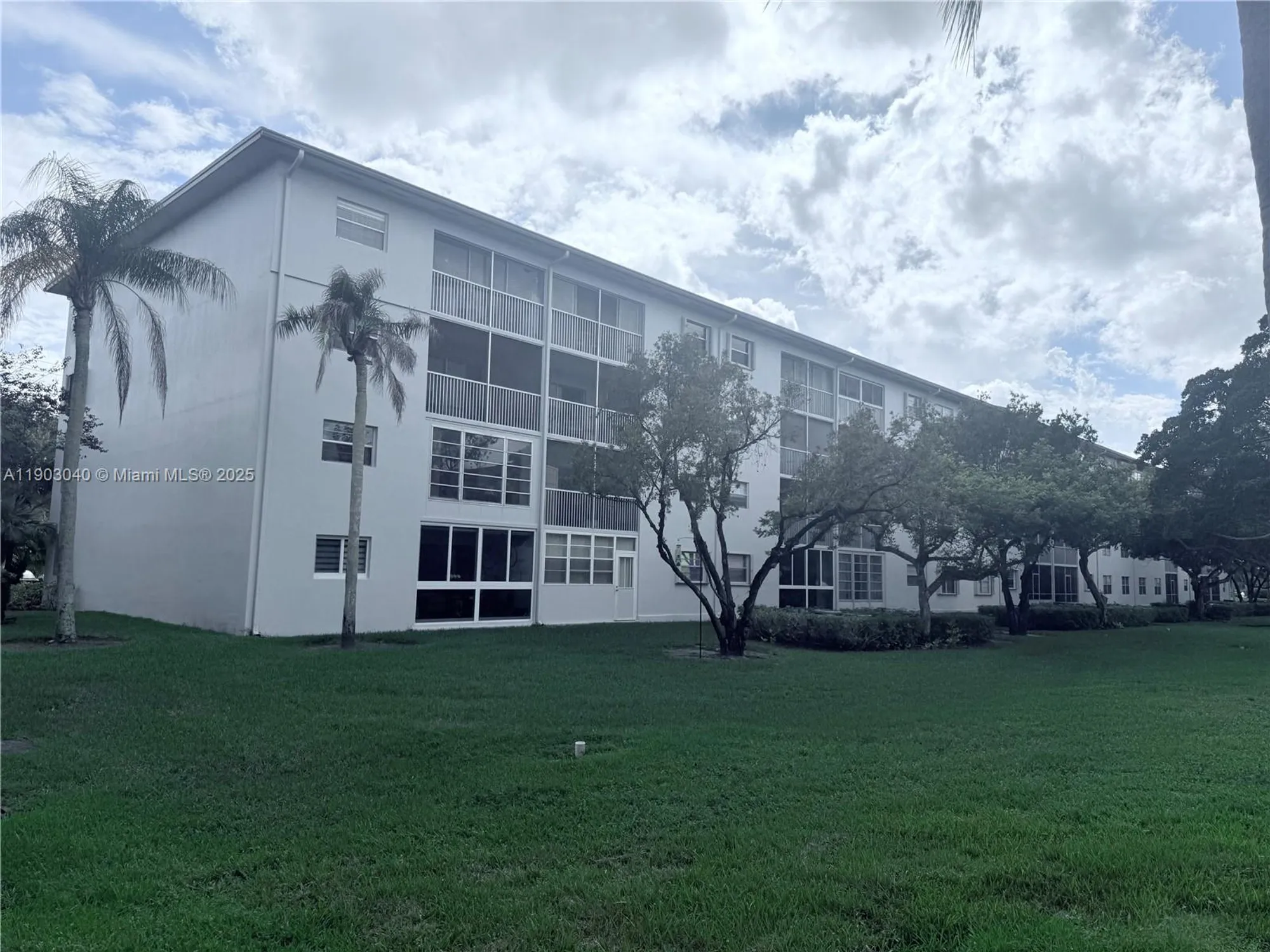 Property Slideshow image 28 of 35 | 12501 sw 14th st r314, Pembroke Pines, FL, 33027