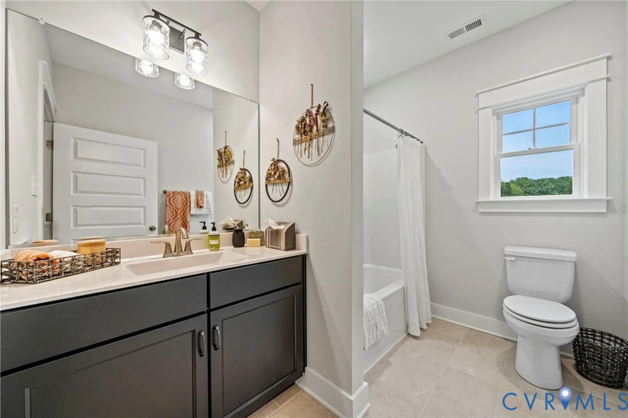 Property Slideshow image 17 of 27 | 10422 odette estate ln # s3, Mechanicsville, VA, 23116