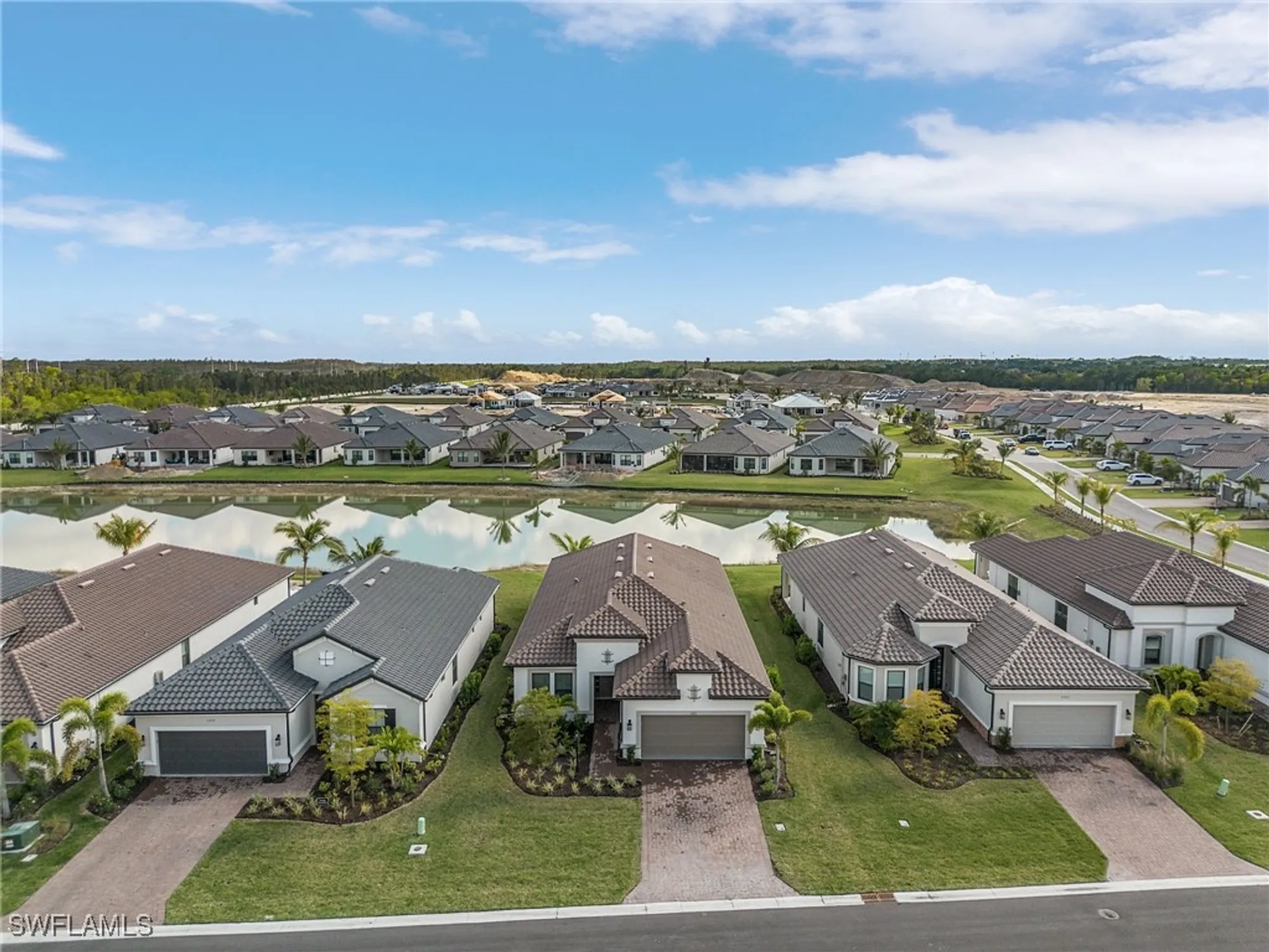 Property Slideshow image 25 of 32 | 11913 noveli ct, Fort Myers, FL, 33913