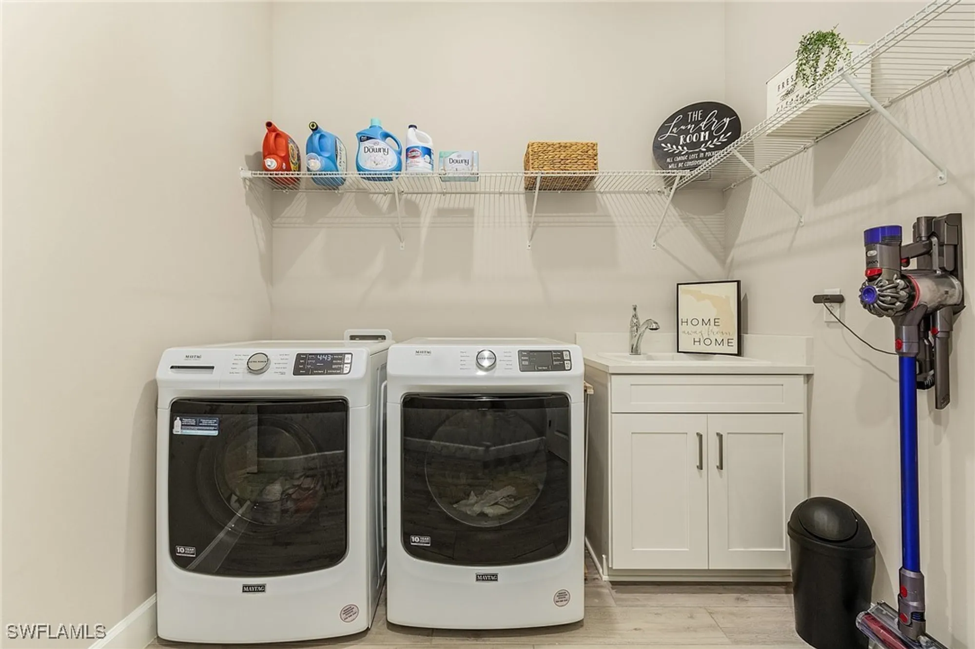 Property Slideshow image 21 of 32 | 11913 noveli ct, Fort Myers, FL, 33913