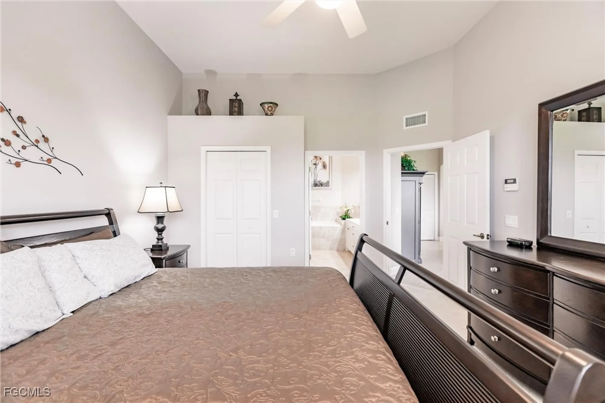 Property Slideshow image 17 of 39 | 3121 meandering way 201, Fort Myers, FL, 33905