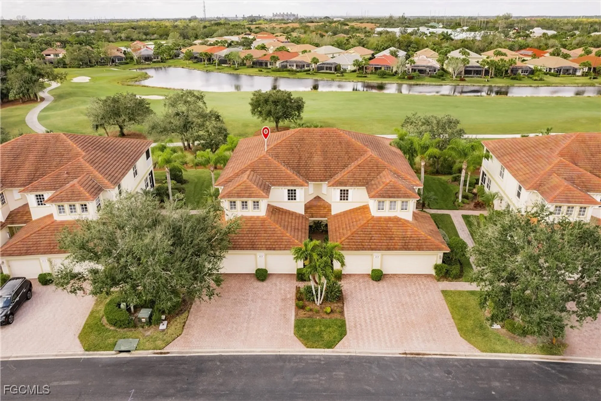 Property Slideshow image 35 of 39 | 3121 meandering way 201, Fort Myers, FL, 33905