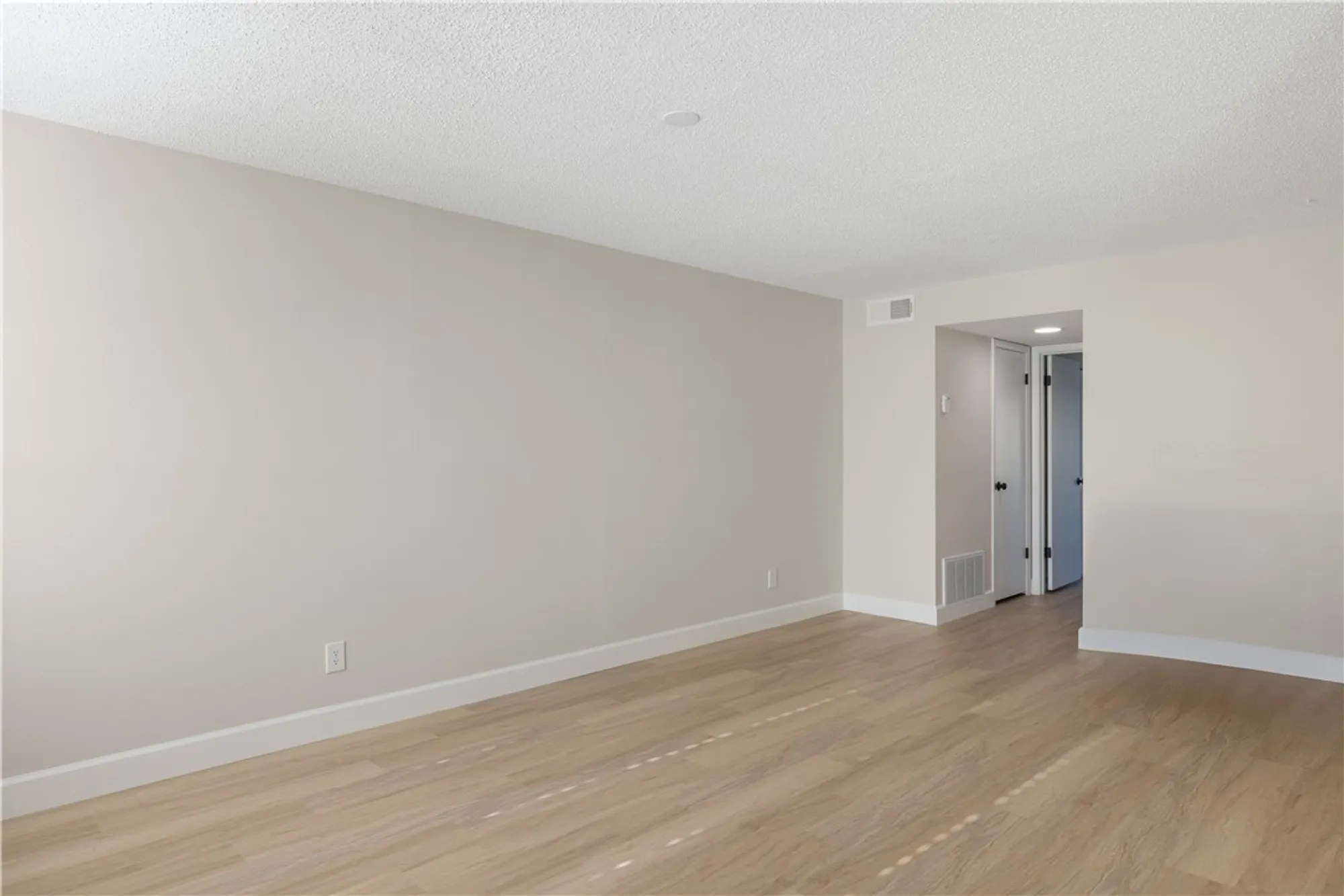 Property Slideshow image 2 of 35 | 18 vista gardens trl 105, Vero Beach, FL, 32962