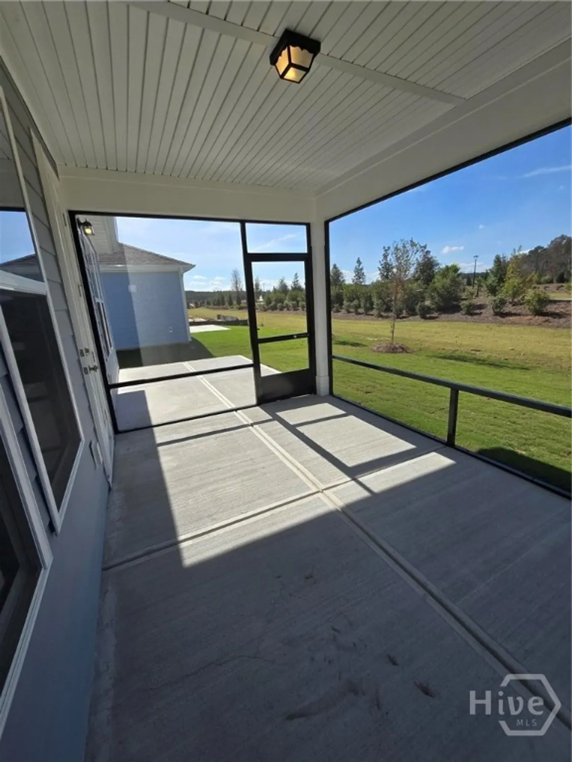 Property Slideshow image 11 of 34 | 46 bull run rd, Richmond Hill, GA, 31324