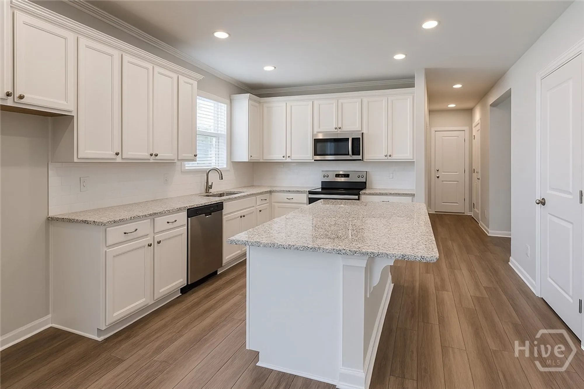 Property Slideshow image 5 of 34 | 46 bull run rd, Richmond Hill, GA, 31324