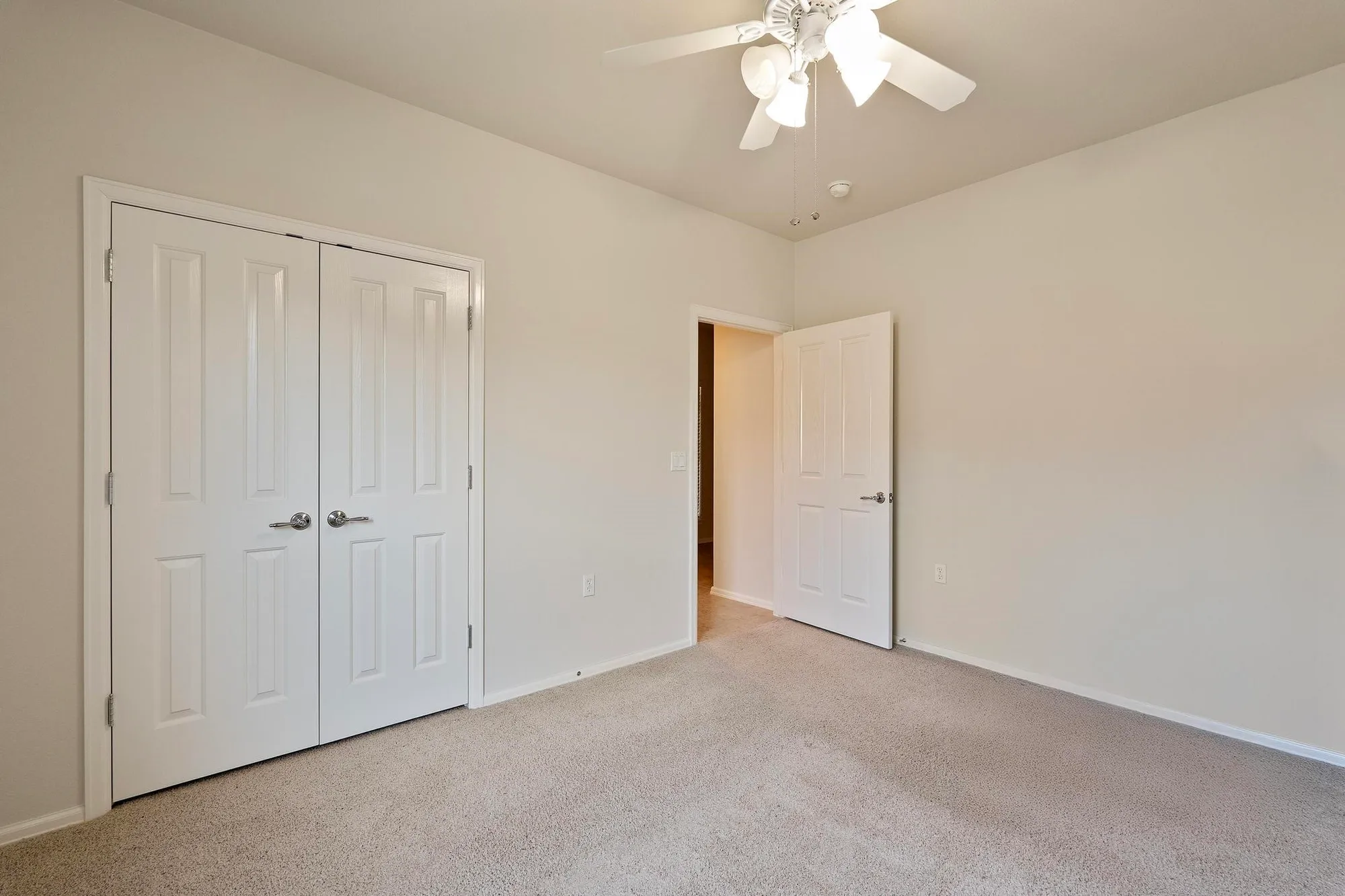 Property Slideshow image 26 of 29 | 136 prairie creek trl, Georgetown, TX, 78633