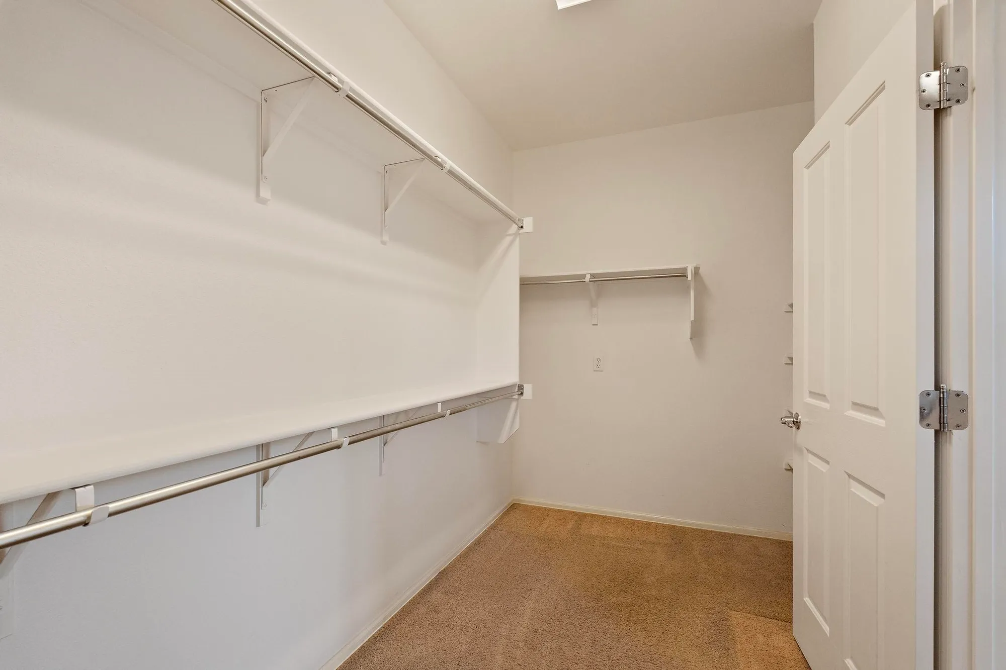 Property Slideshow image 21 of 29 | 136 prairie creek trl, Georgetown, TX, 78633