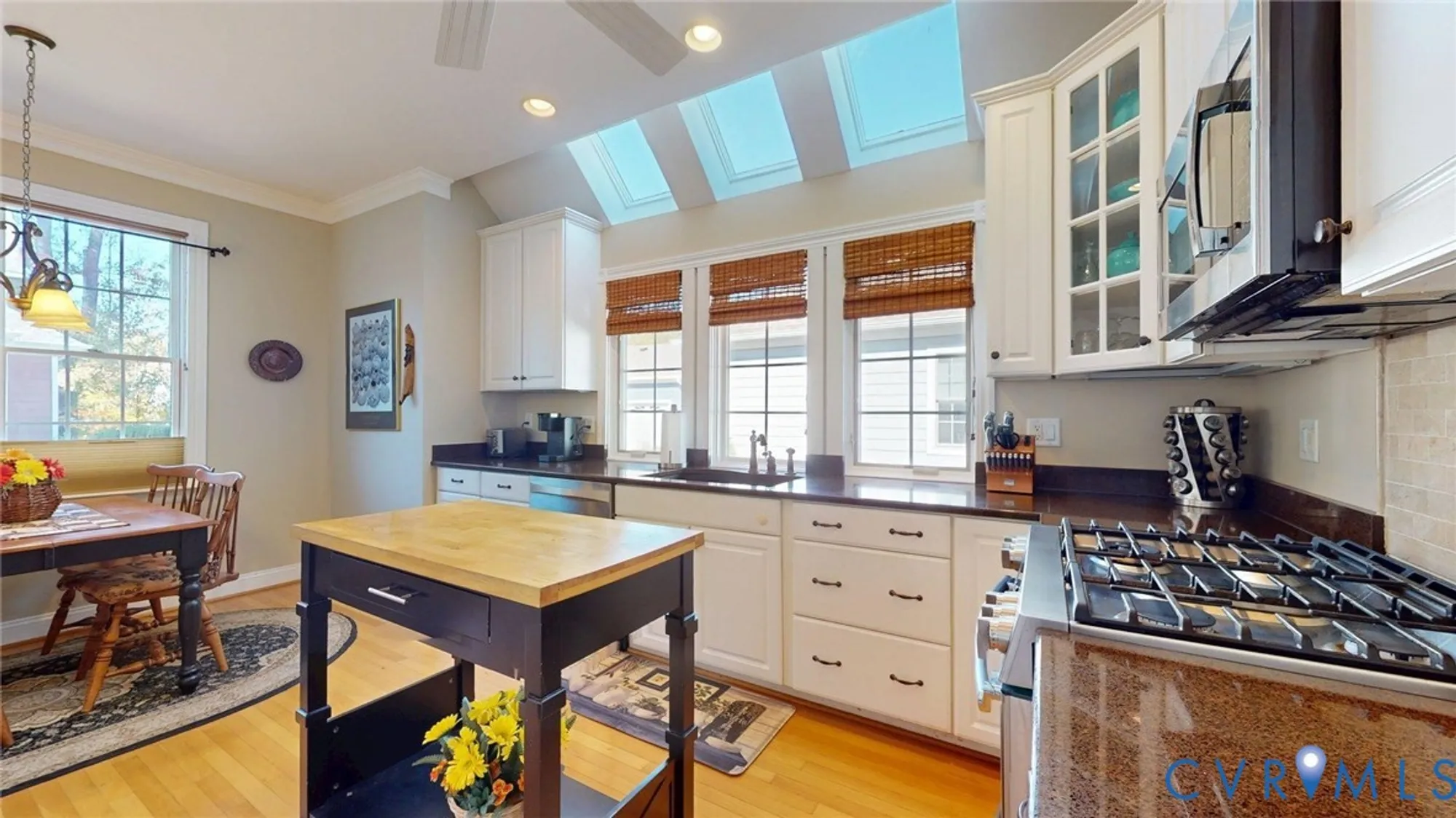 Property Slideshow image 15 of 35 | 9421 amberleigh cir, North Chesterfield, VA, 23236