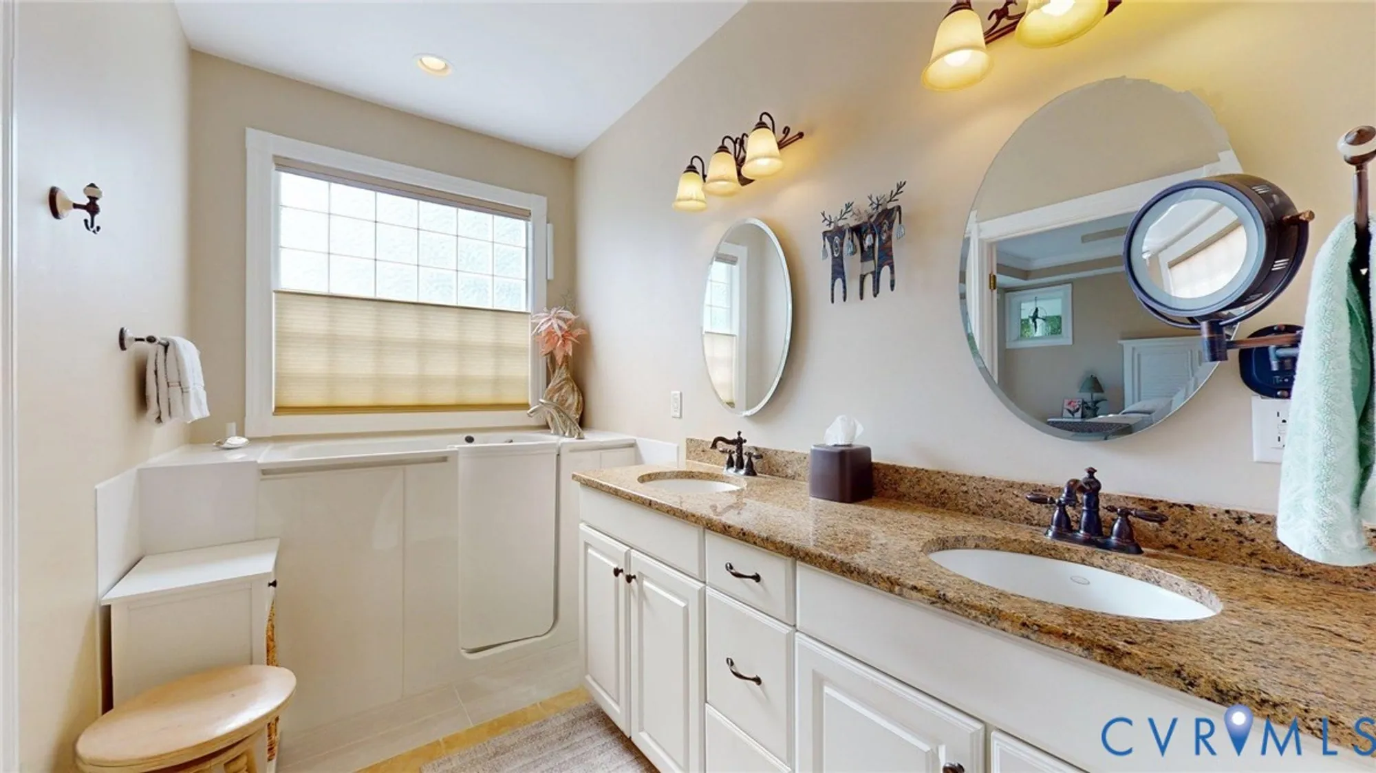 Property Slideshow image 18 of 35 | 9421 amberleigh cir, North Chesterfield, VA, 23236