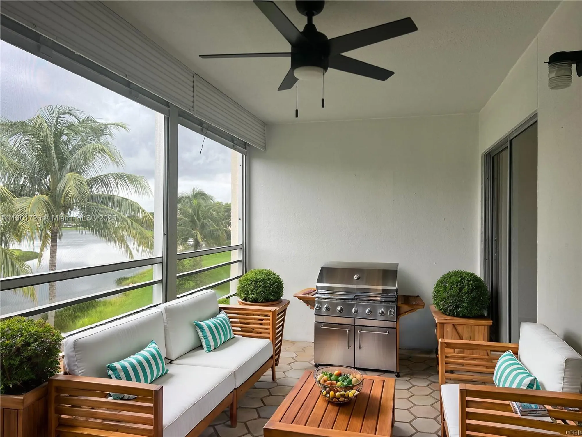 Property Slideshow image 15 of 19 | 3089 yarmouth e unit e, Boca Raton, FL, 33434