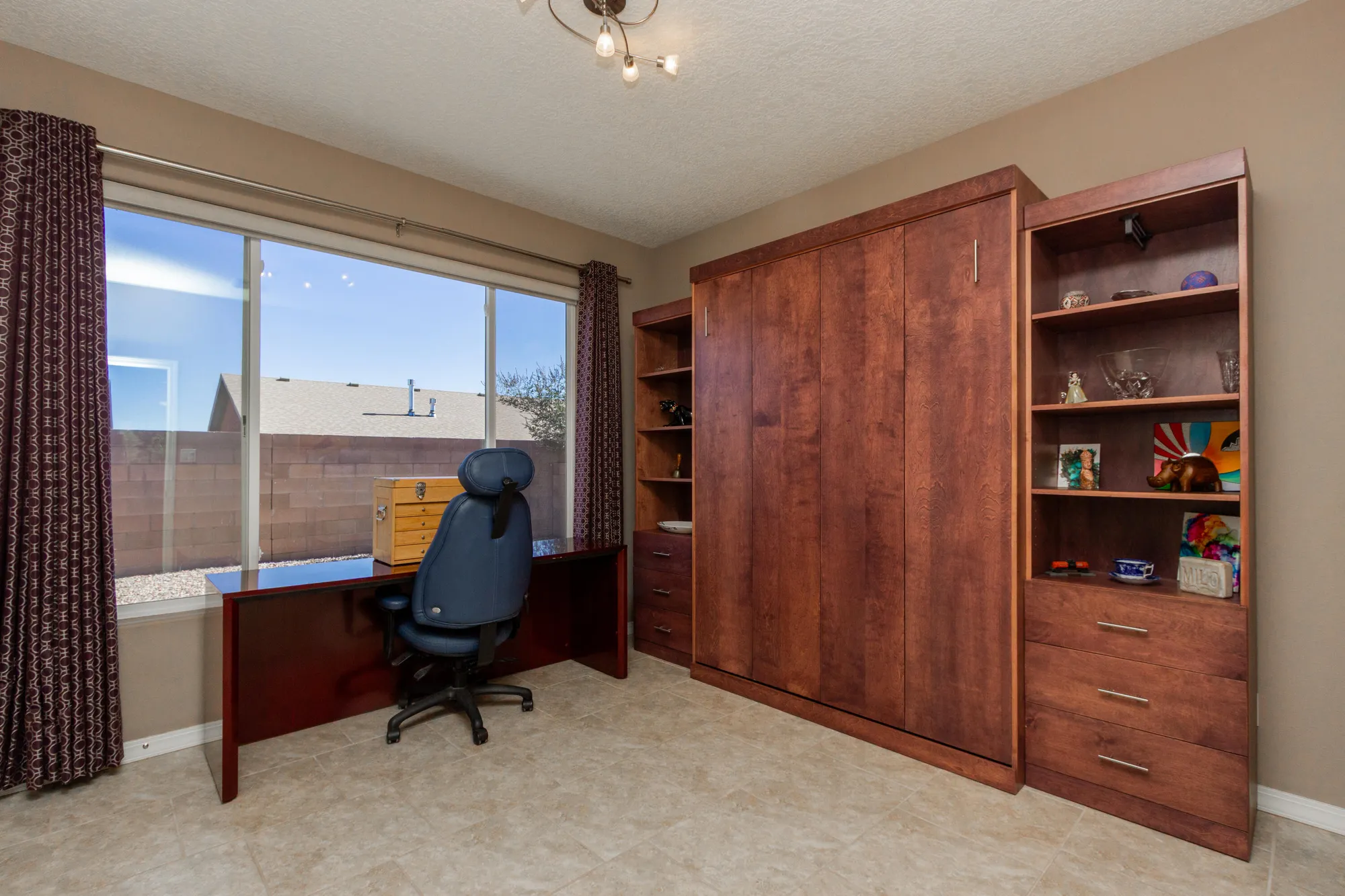 Property Slideshow image 17 of 25 | 640 jubilee blvd, Los Lunas, NM, 87031