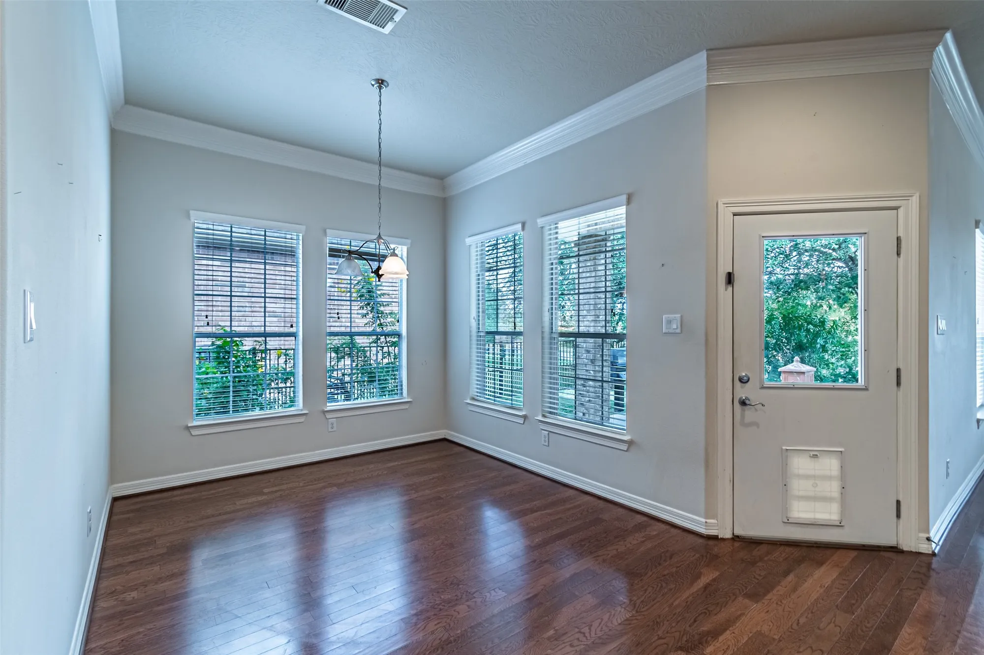 Property Slideshow image 14 of 50 | 9242 e canyon lake springs dr, Cypress, TX, 77433