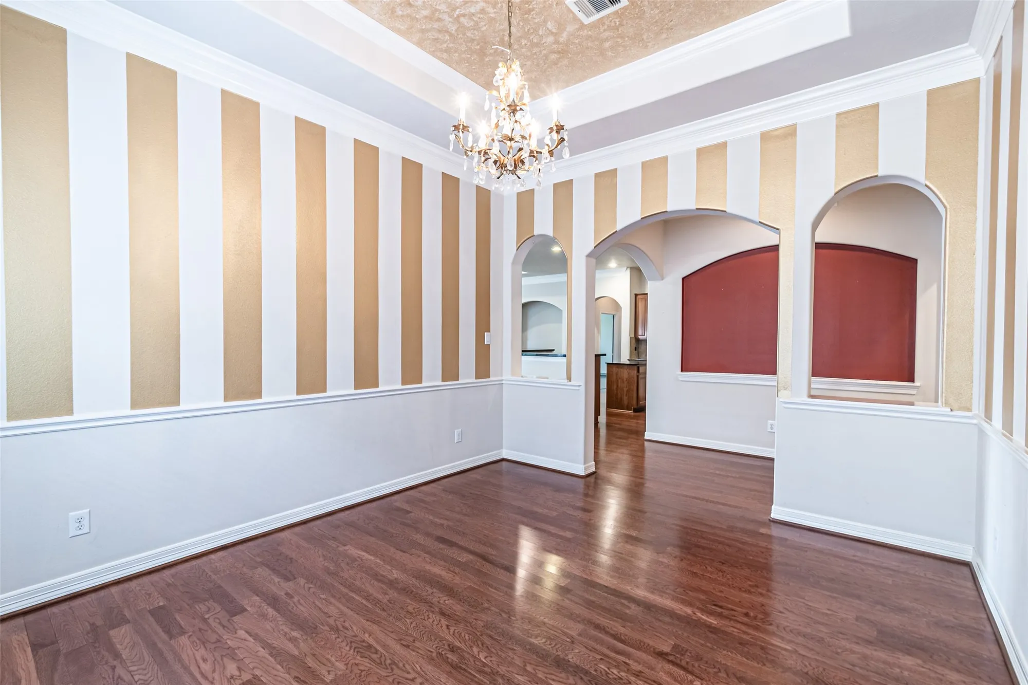 Property Slideshow image 12 of 50 | 9242 e canyon lake springs dr, Cypress, TX, 77433