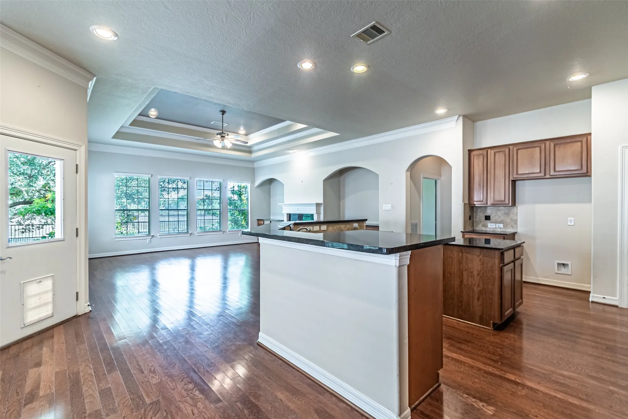Property Slideshow image 13 of 50 | 9242 e canyon lake springs dr, Cypress, TX, 77433