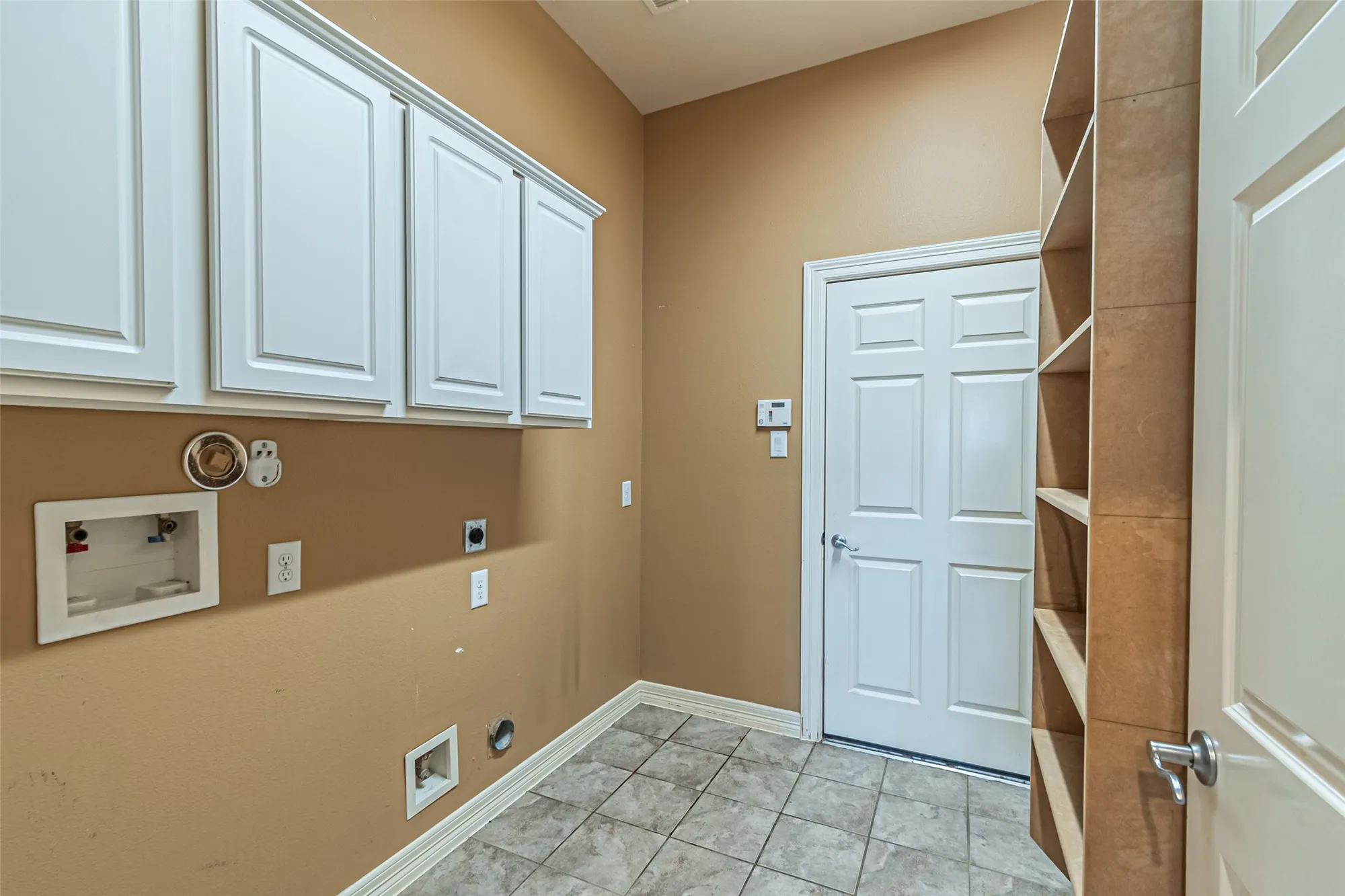 Property Slideshow image 27 of 50 | 9242 e canyon lake springs dr, Cypress, TX, 77433