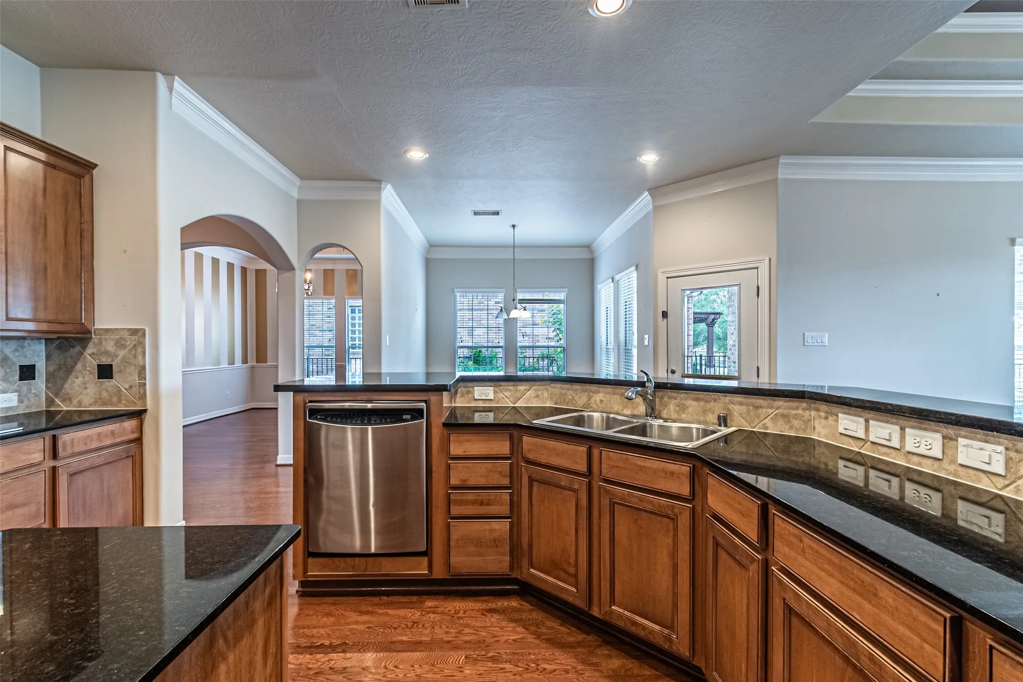 Property Slideshow image 20 of 50 | 9242 e canyon lake springs dr, Cypress, TX, 77433