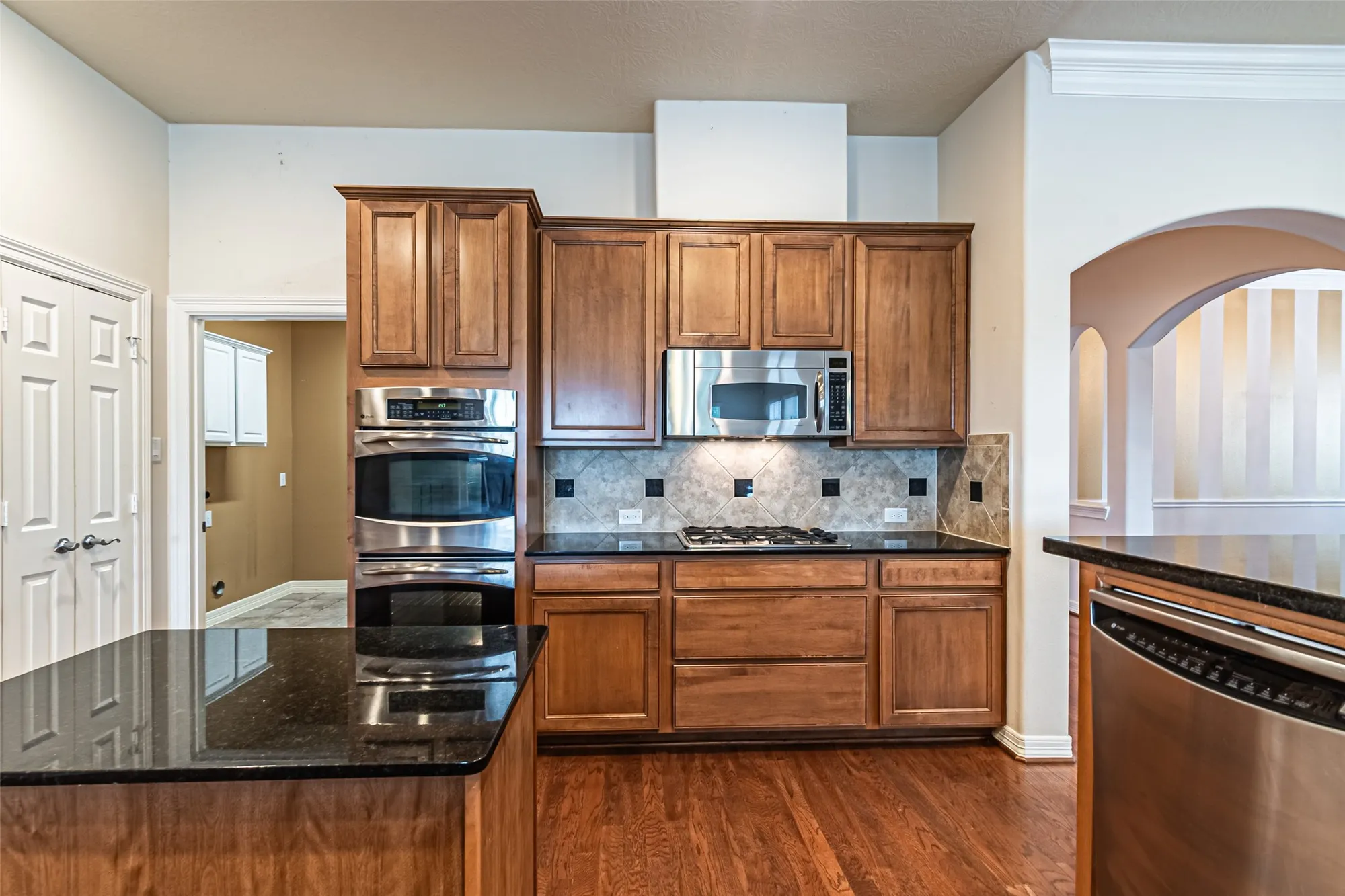 Property Slideshow image 21 of 50 | 9242 e canyon lake springs dr, Cypress, TX, 77433