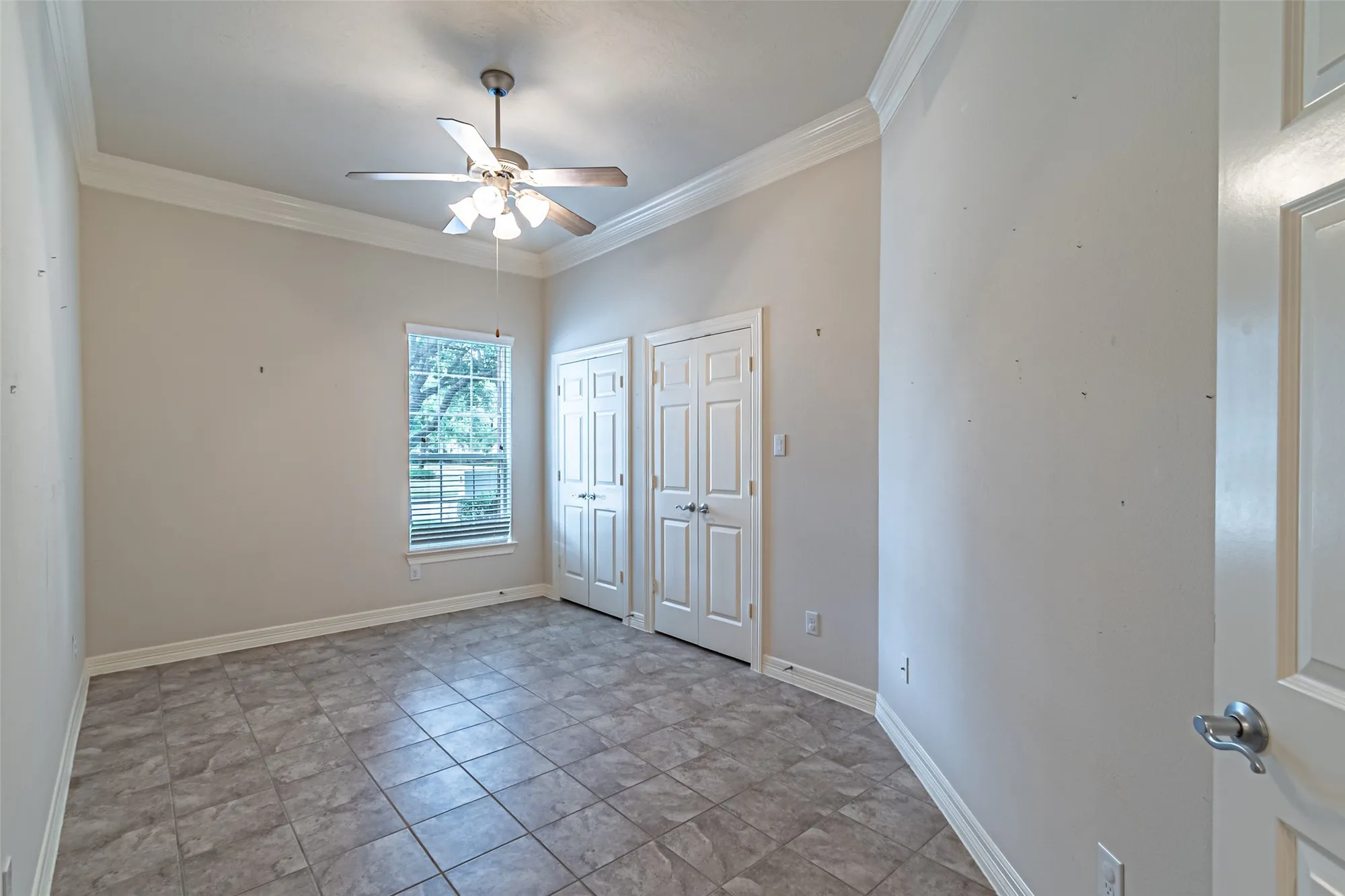Property Slideshow image 33 of 50 | 9242 e canyon lake springs dr, Cypress, TX, 77433