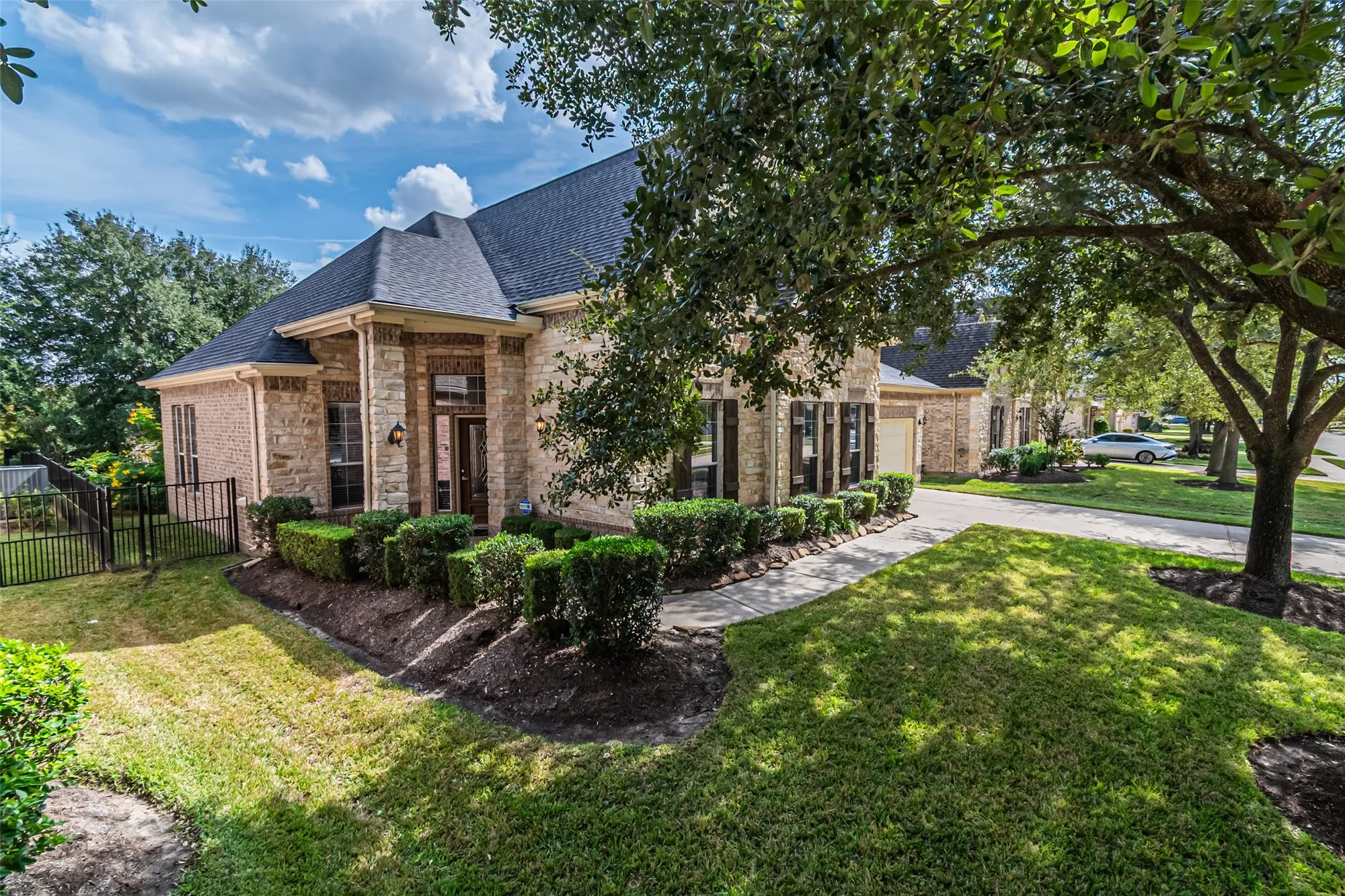 Property Slideshow image 4 of 50 | 9242 e canyon lake springs dr, Cypress, TX, 77433