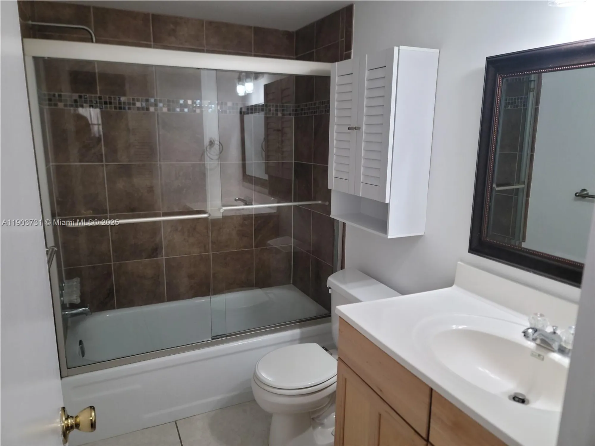 Property Slideshow image 5 of 7 | 8900 washington blvd apt 205, Pembroke Pines, FL, 33025