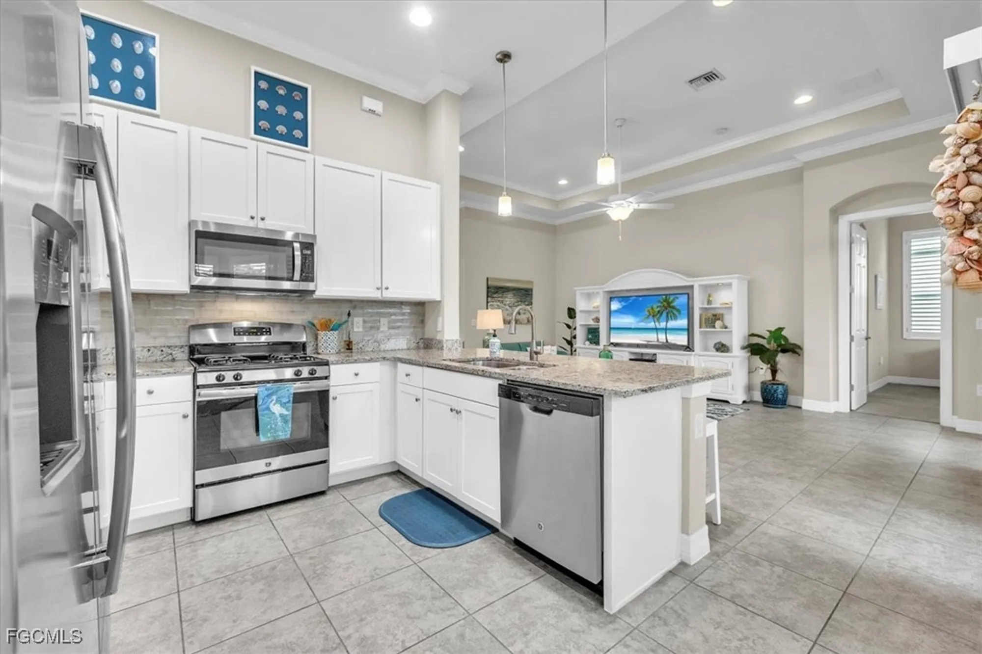 Property Slideshow image 16 of 49 | 13740 willow haven ct, Fort Myers, FL, 33905
