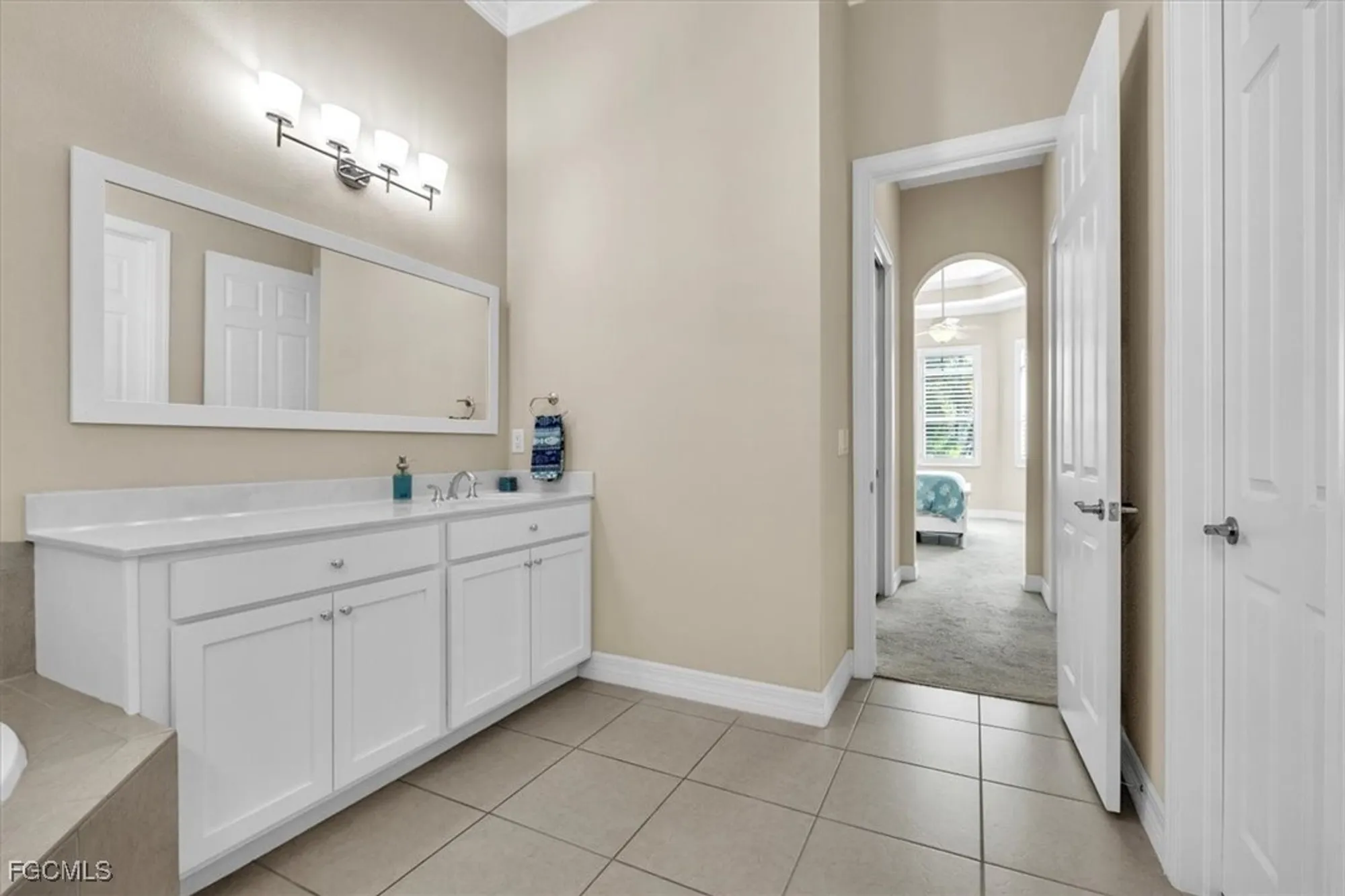 Property Slideshow image 32 of 49 | 13740 willow haven ct, Fort Myers, FL, 33905