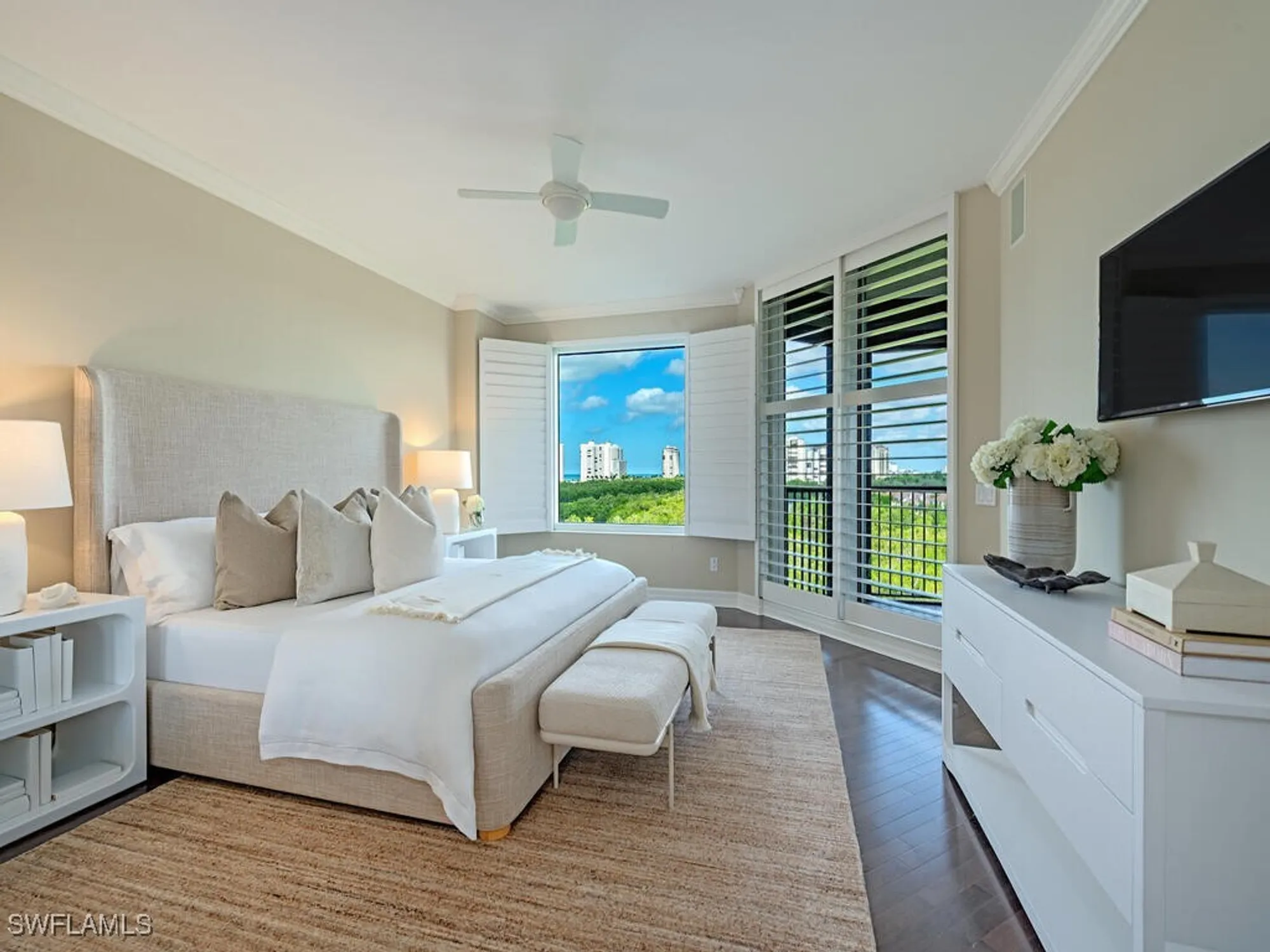 Property Slideshow image 14 of 31 | 7575 pelican bay blvd 608, Naples, FL, 34108