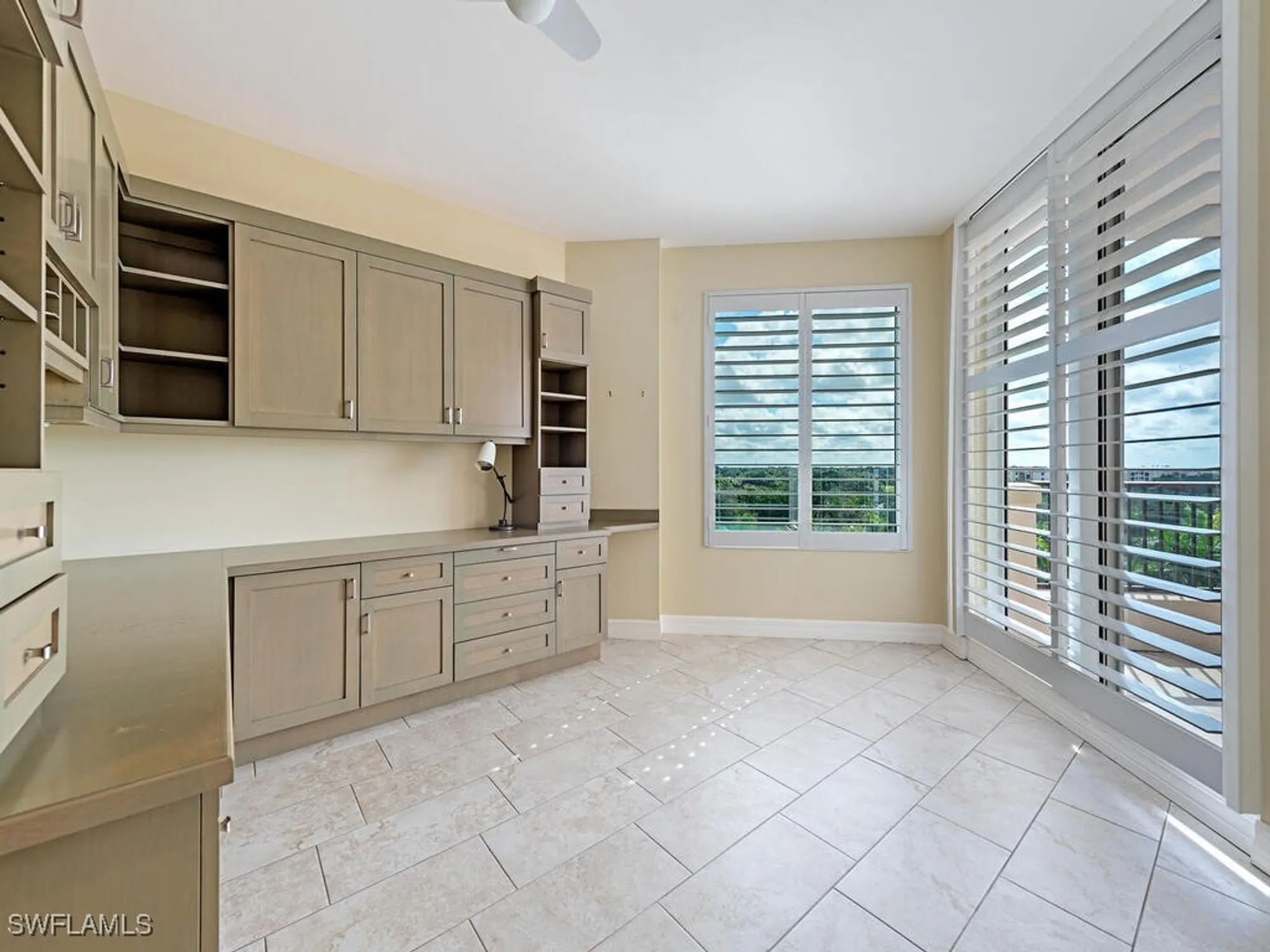 Property Slideshow image 18 of 31 | 7575 pelican bay blvd 608, Naples, FL, 34108