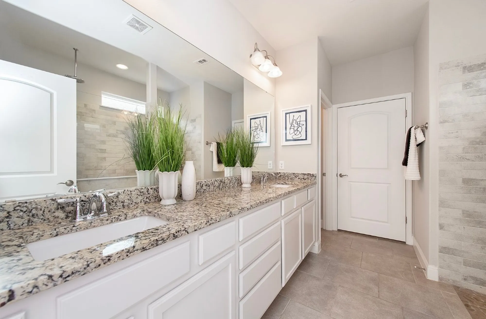 Property Slideshow image 14 of 33 | 200 longview ln, Georgetown, TX, 78633