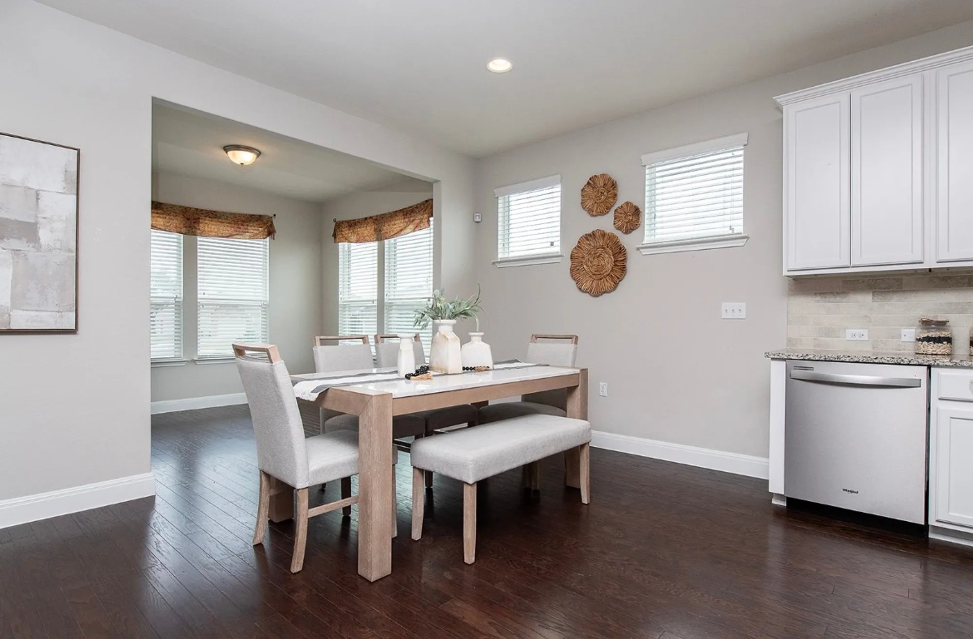 Property Slideshow image 12 of 33 | 200 longview ln, Georgetown, TX, 78633