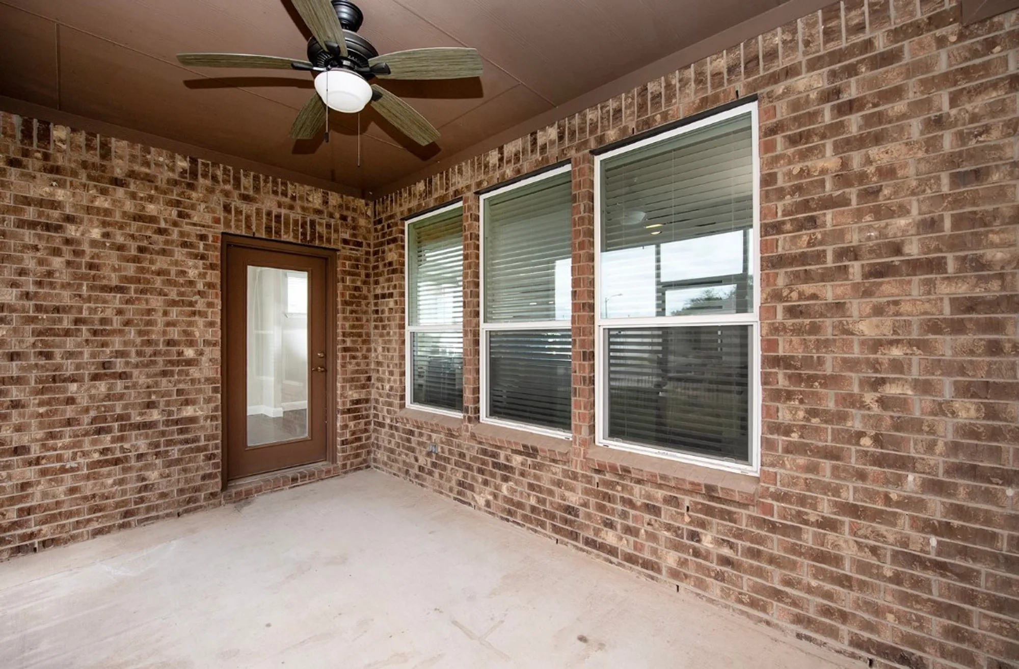 Property Slideshow image 22 of 33 | 200 longview ln, Georgetown, TX, 78633