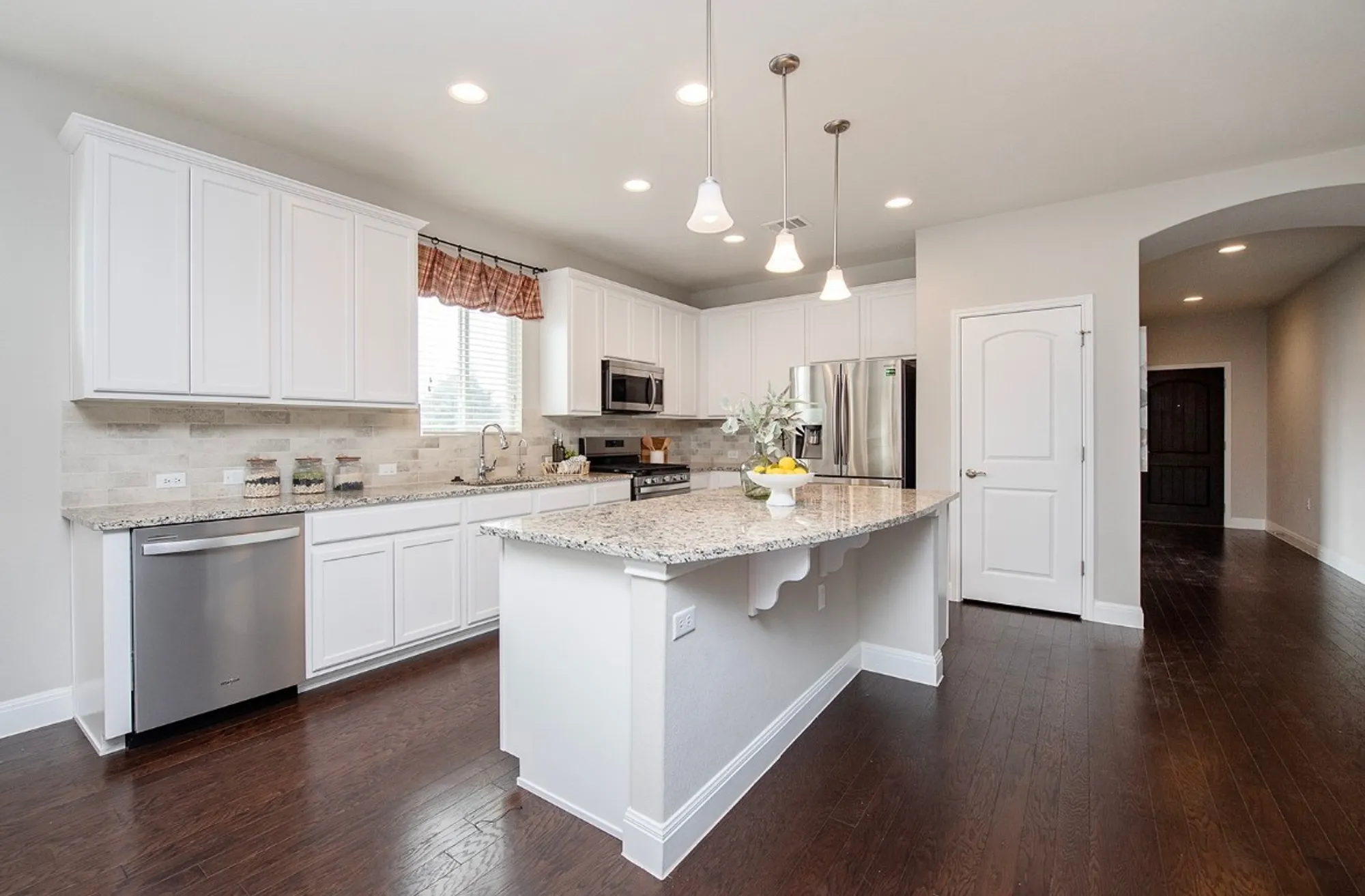 Property Slideshow image 6 of 33 | 200 longview ln, Georgetown, TX, 78633