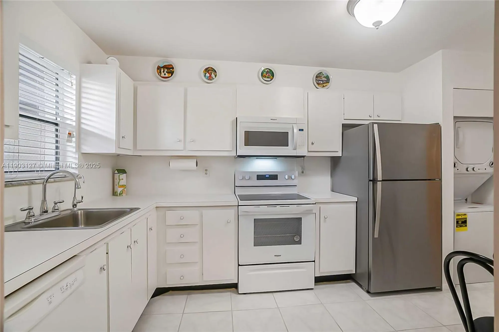Property Slideshow image 8 of 36 | 5900 nw 44th st apt 202, Lauderhill, FL, 33319