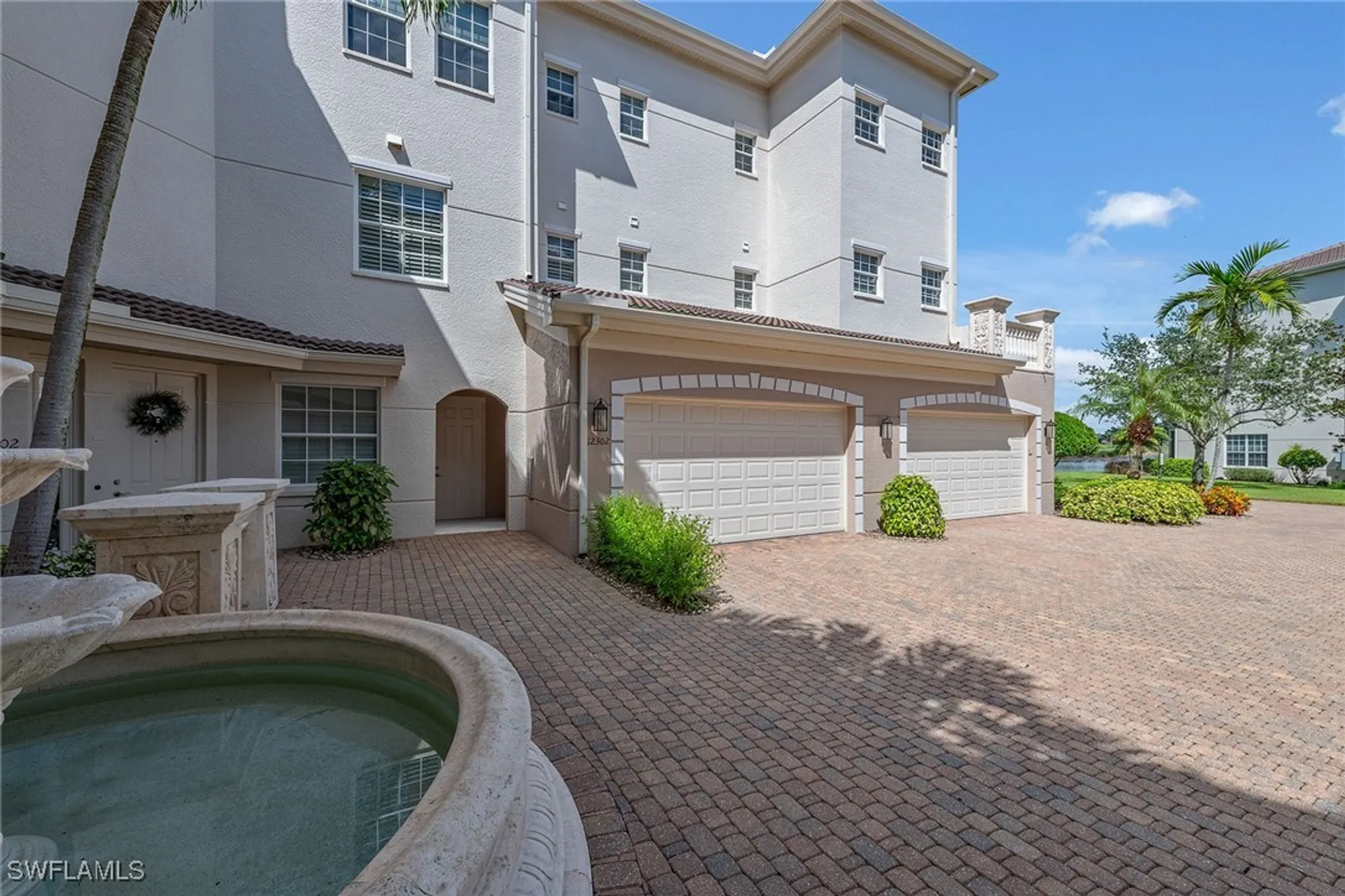 Property Slideshow image 2 of 34 | 550 avellino isles cir # 302, Naples, FL, 34119