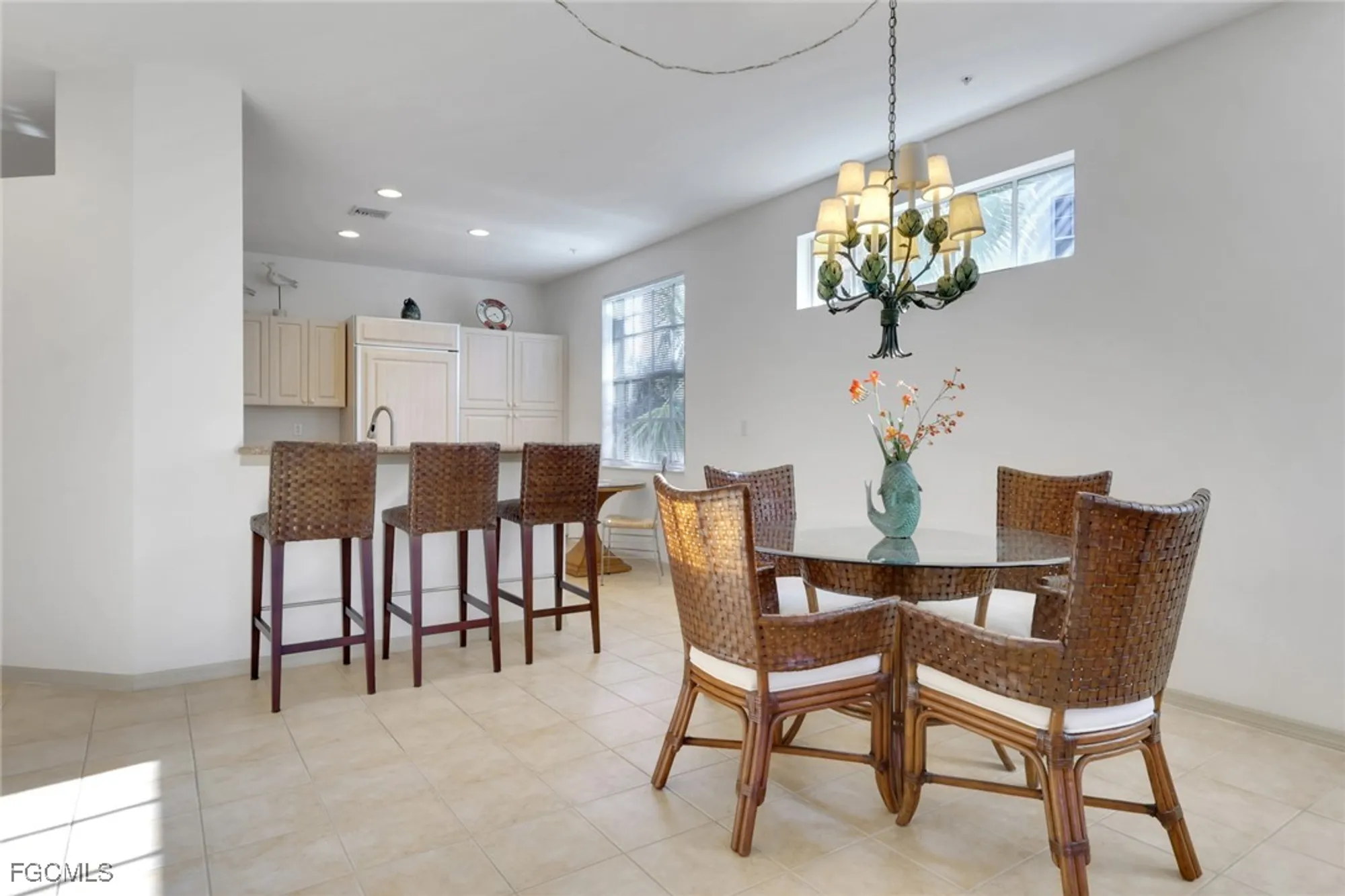 Property Slideshow image 10 of 36 | 3471 pointe creek ct 201, Bonita Springs, FL, 34134
