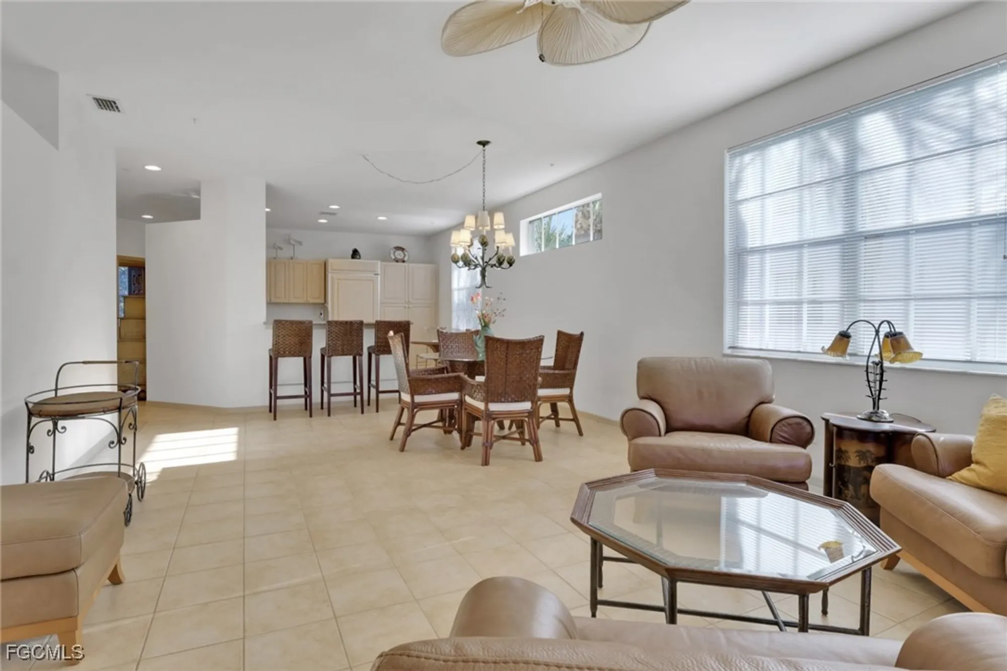 Property Slideshow image 12 of 36 | 3471 pointe creek ct 201, Bonita Springs, FL, 34134