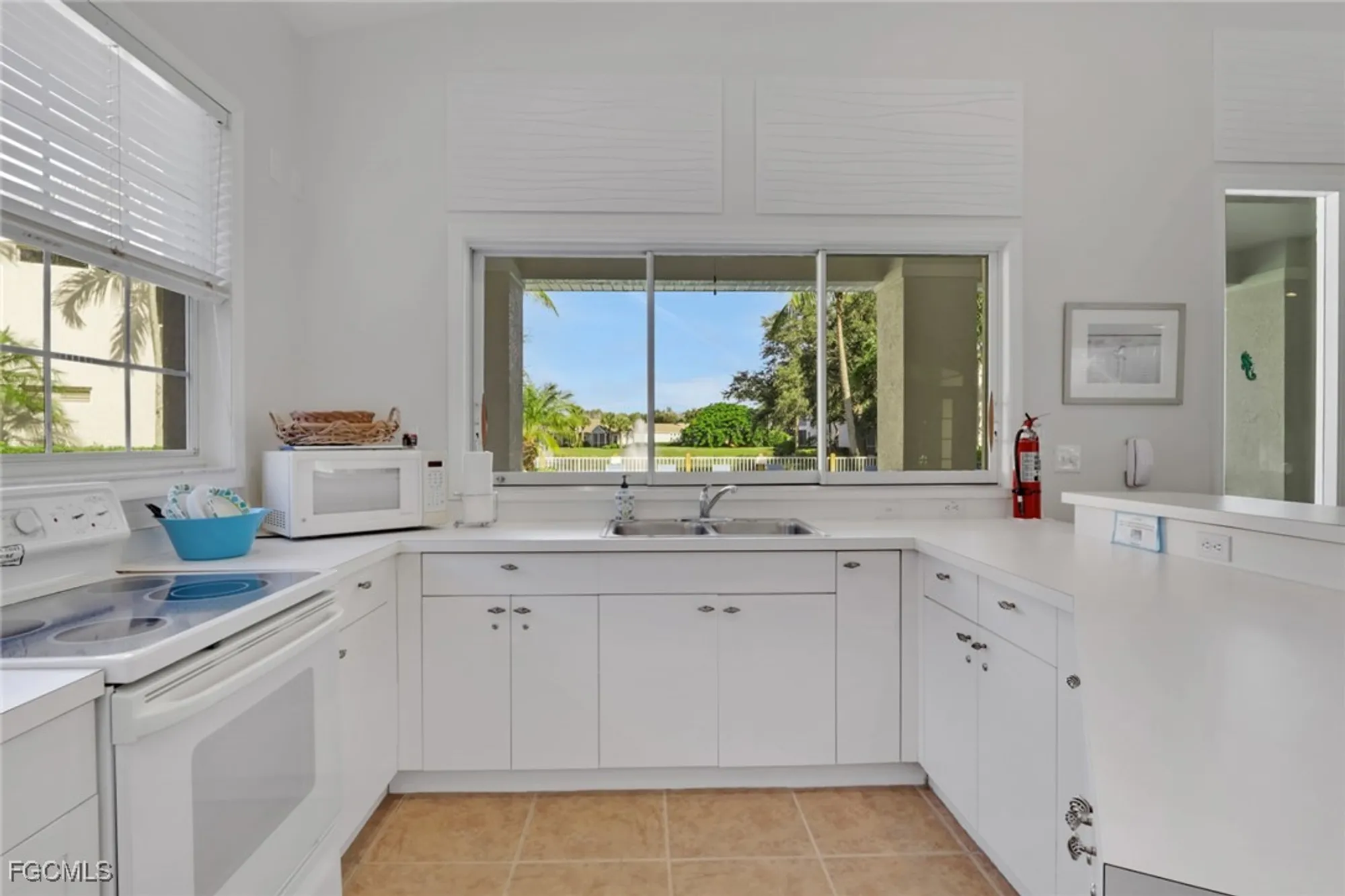 Property Slideshow image 34 of 36 | 3471 pointe creek ct 201, Bonita Springs, FL, 34134