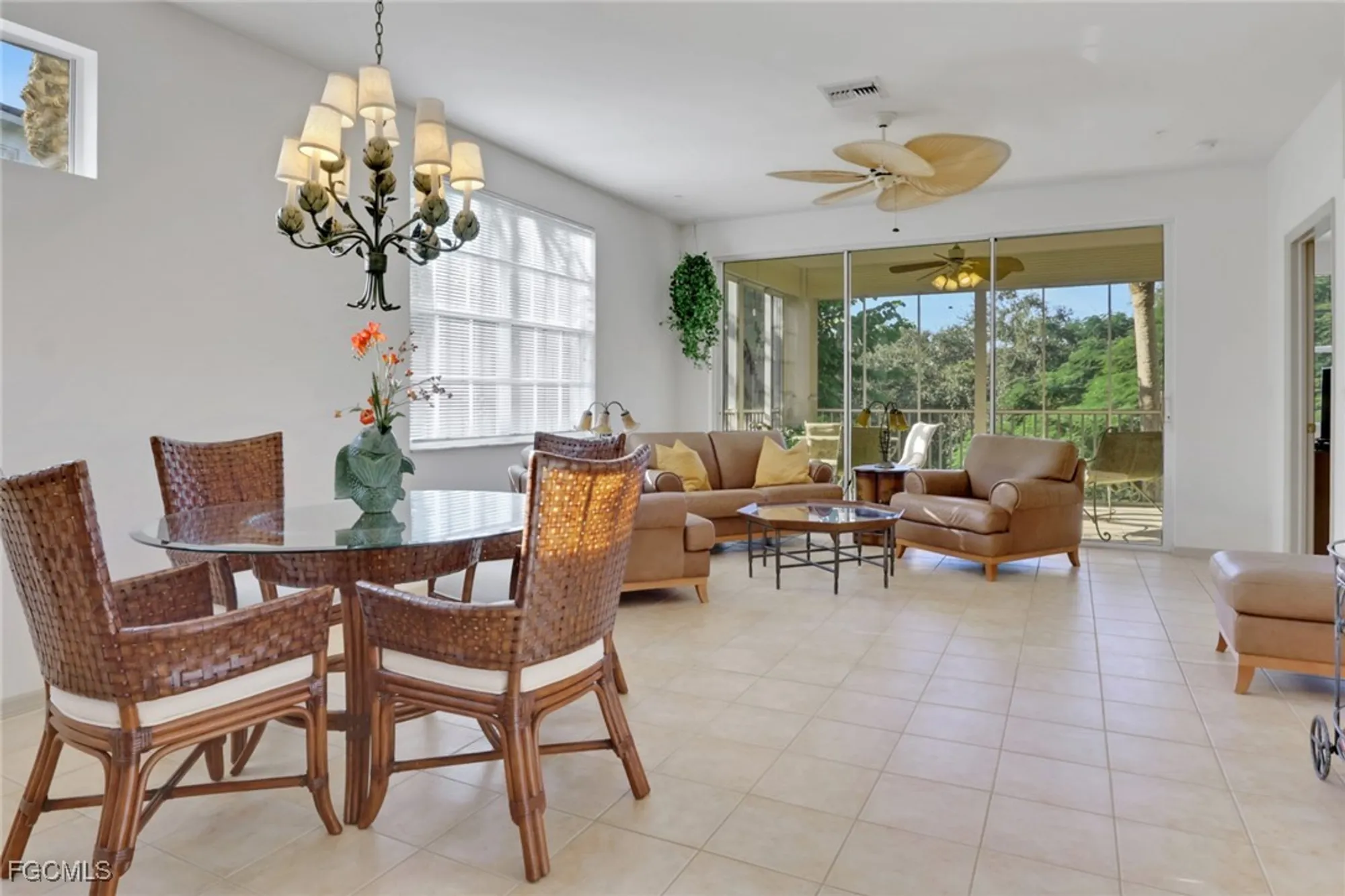 Property Slideshow image 5 of 36 | 3471 pointe creek ct 201, Bonita Springs, FL, 34134