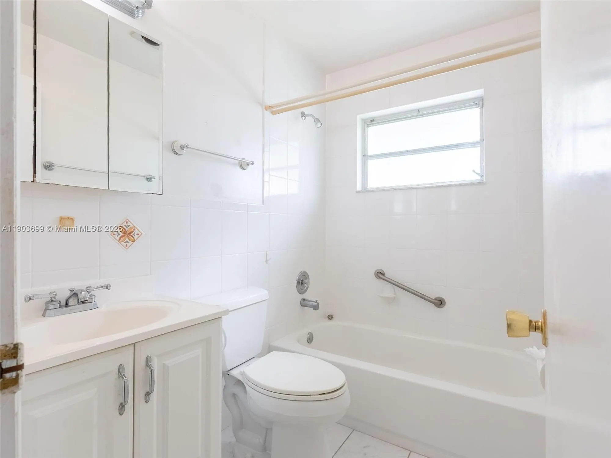 Property Slideshow image 13 of 57 | 6920 nw 16th st, Margate, FL, 33063