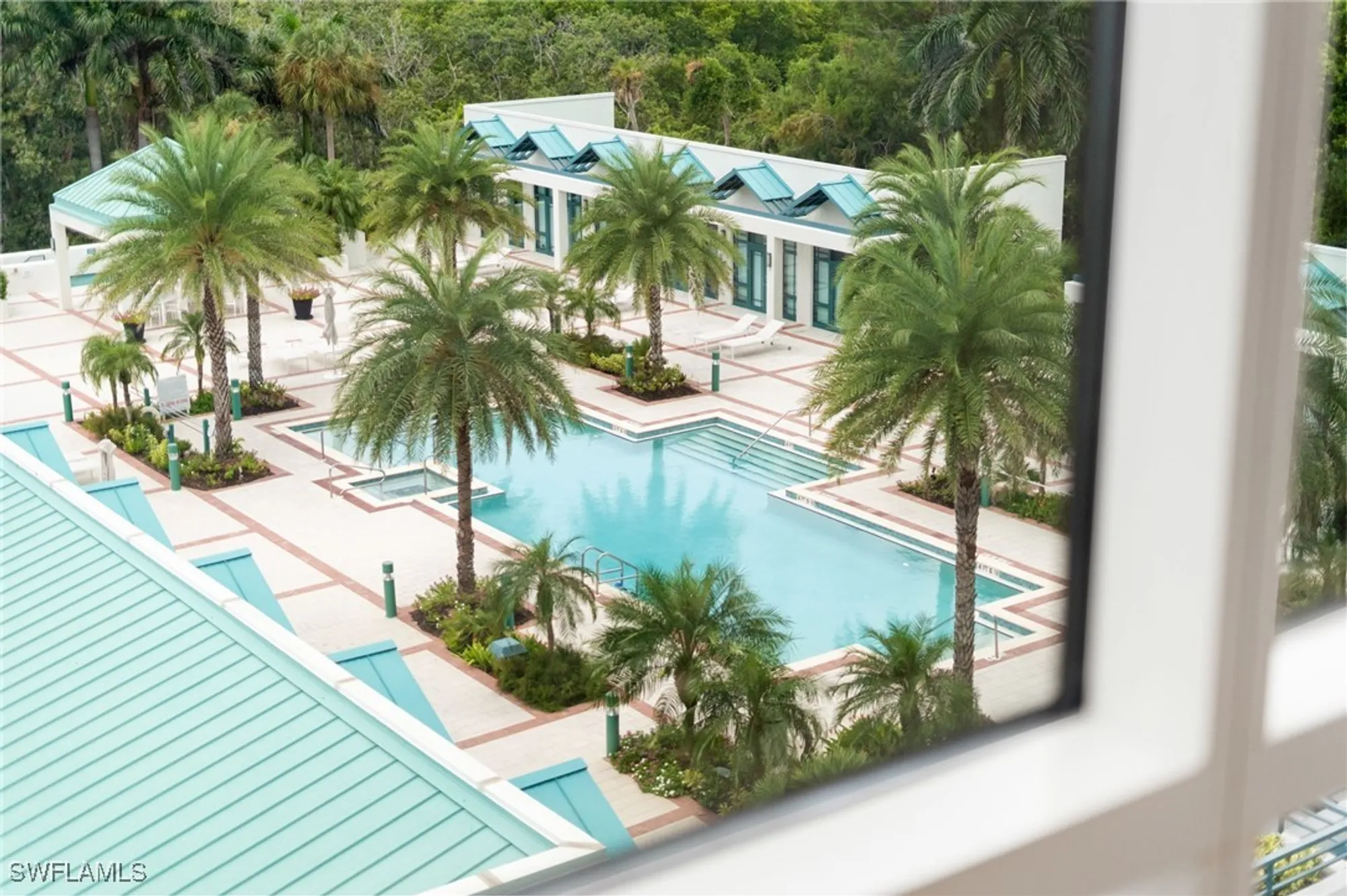 Property Slideshow image 28 of 35 | 7515 pelican bay blvd 5a, Naples, FL, 34108