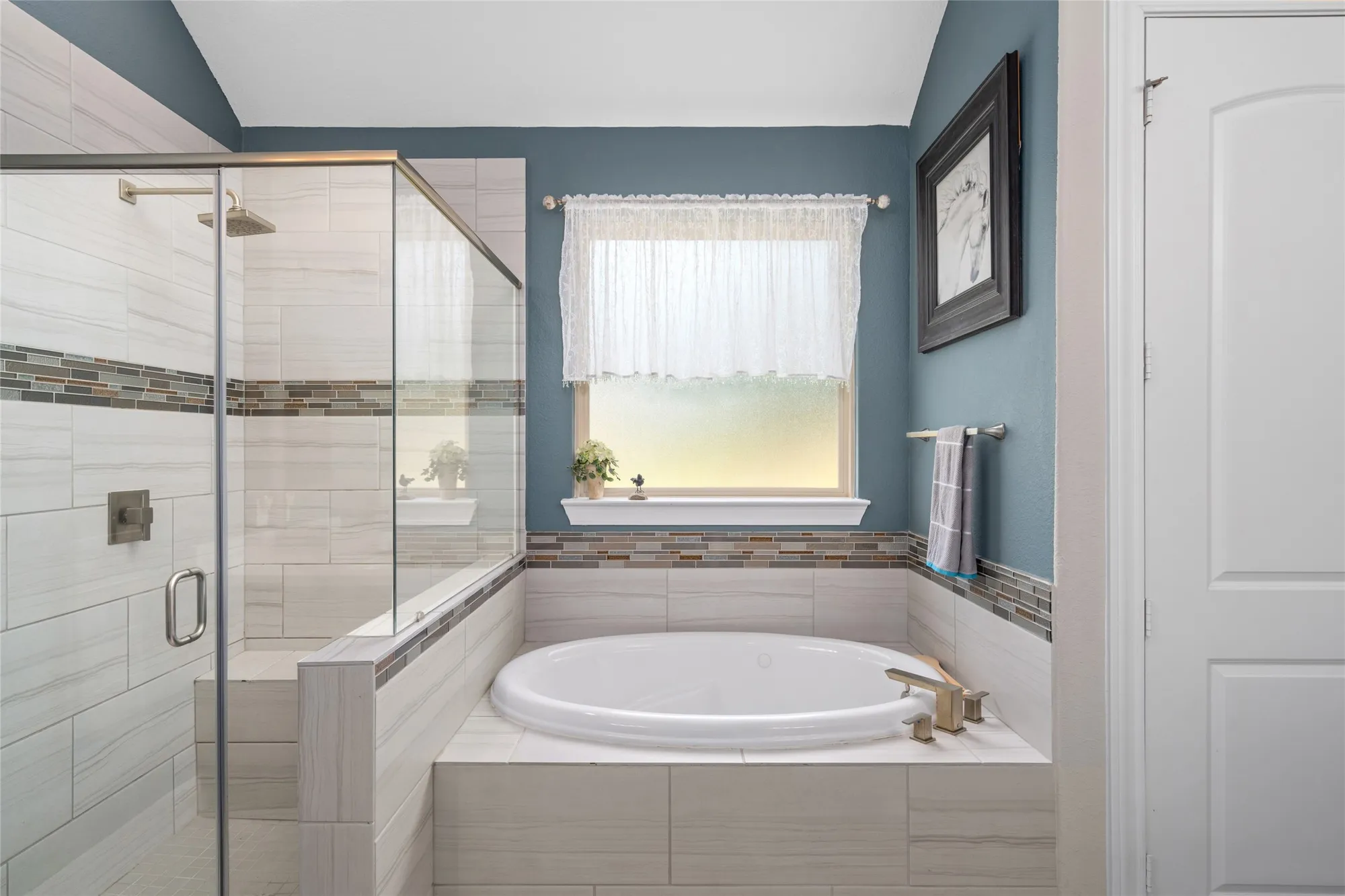 Property Slideshow image 14 of 30 | 106 wild wisteria pl, Montgomery, TX, 77316