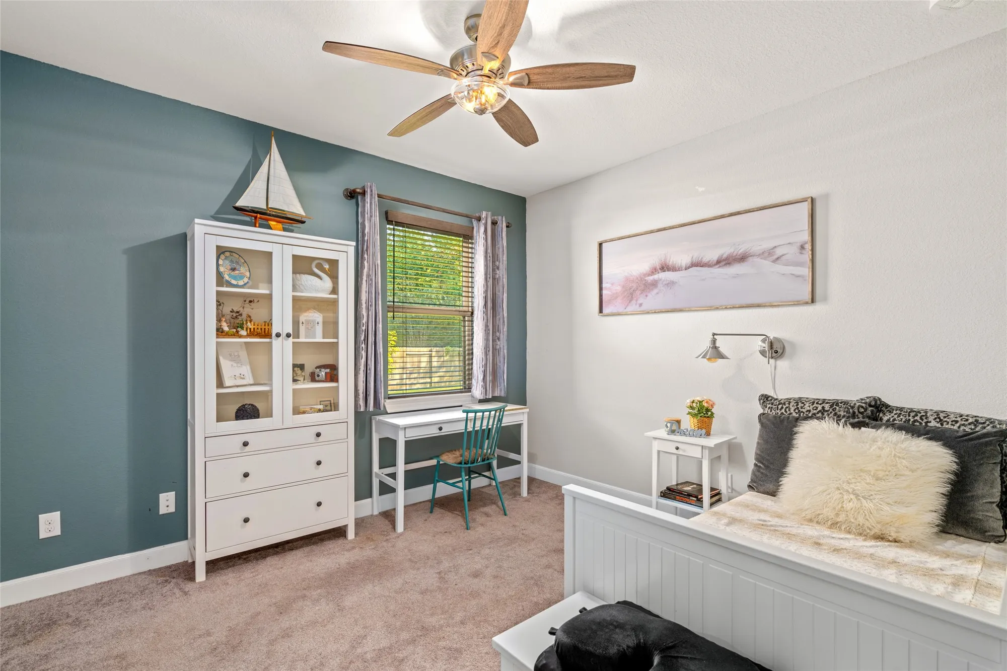 Property Slideshow image 16 of 30 | 106 wild wisteria pl, Montgomery, TX, 77316