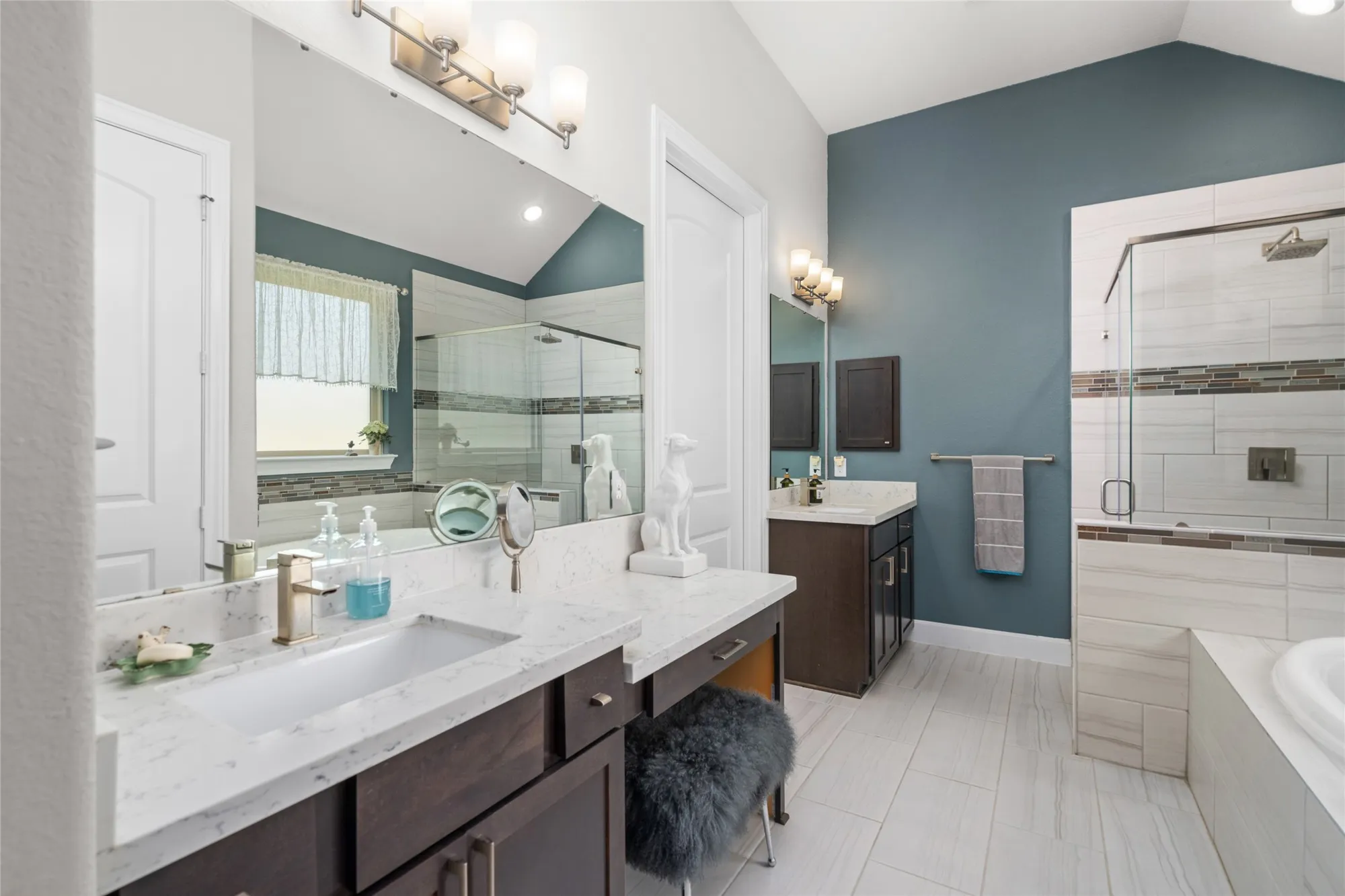 Property Slideshow image 13 of 30 | 106 wild wisteria pl, Montgomery, TX, 77316