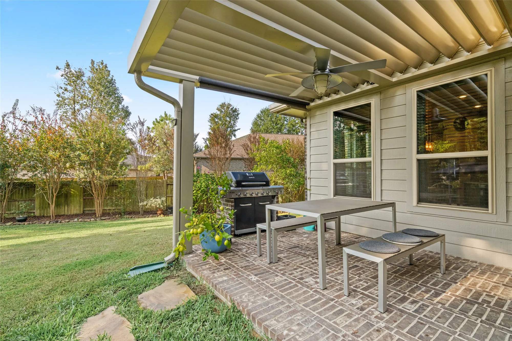 Property Slideshow image 22 of 30 | 106 wild wisteria pl, Montgomery, TX, 77316